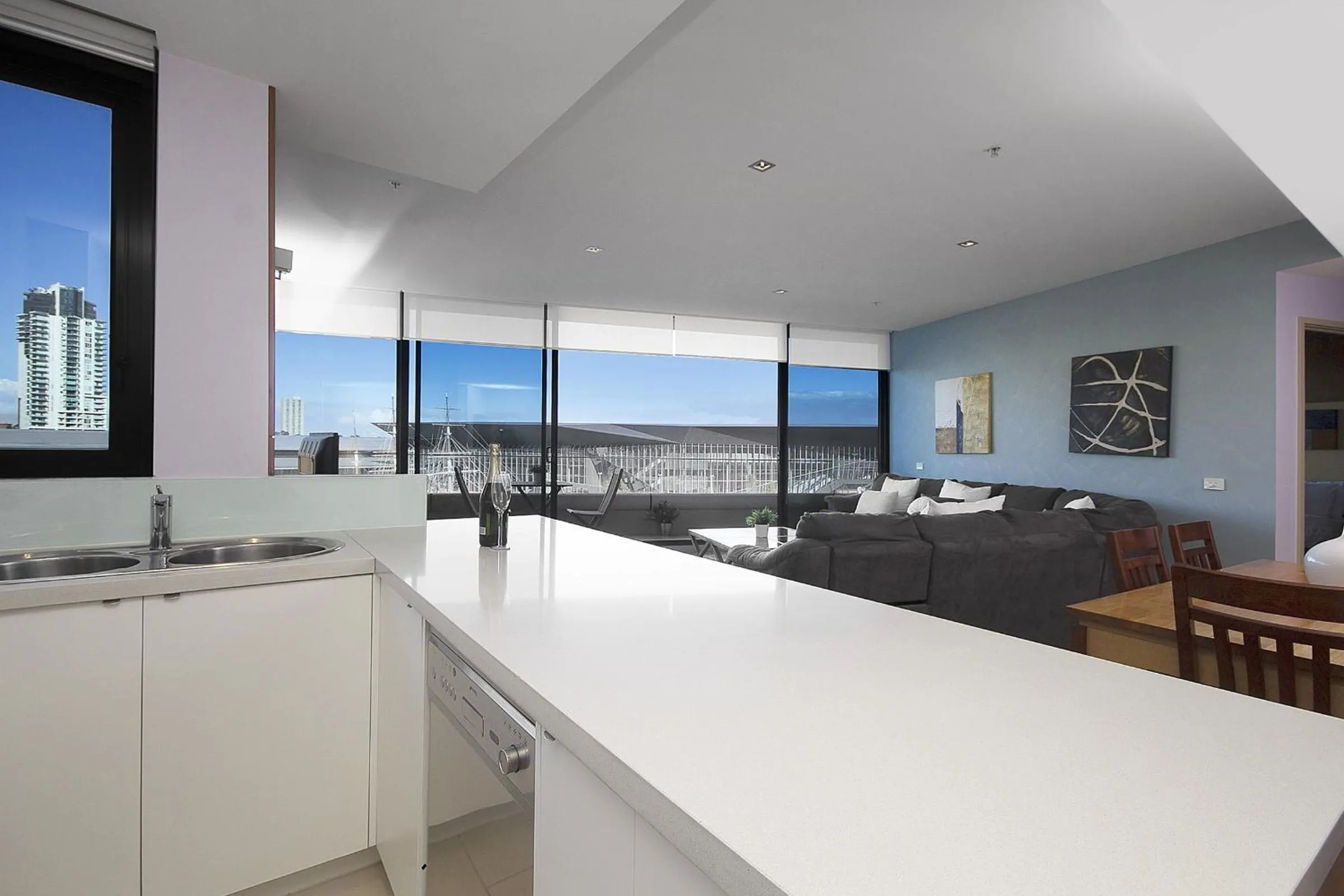 Kitchen or kitchenette in Waterfront Melbourne Apartments