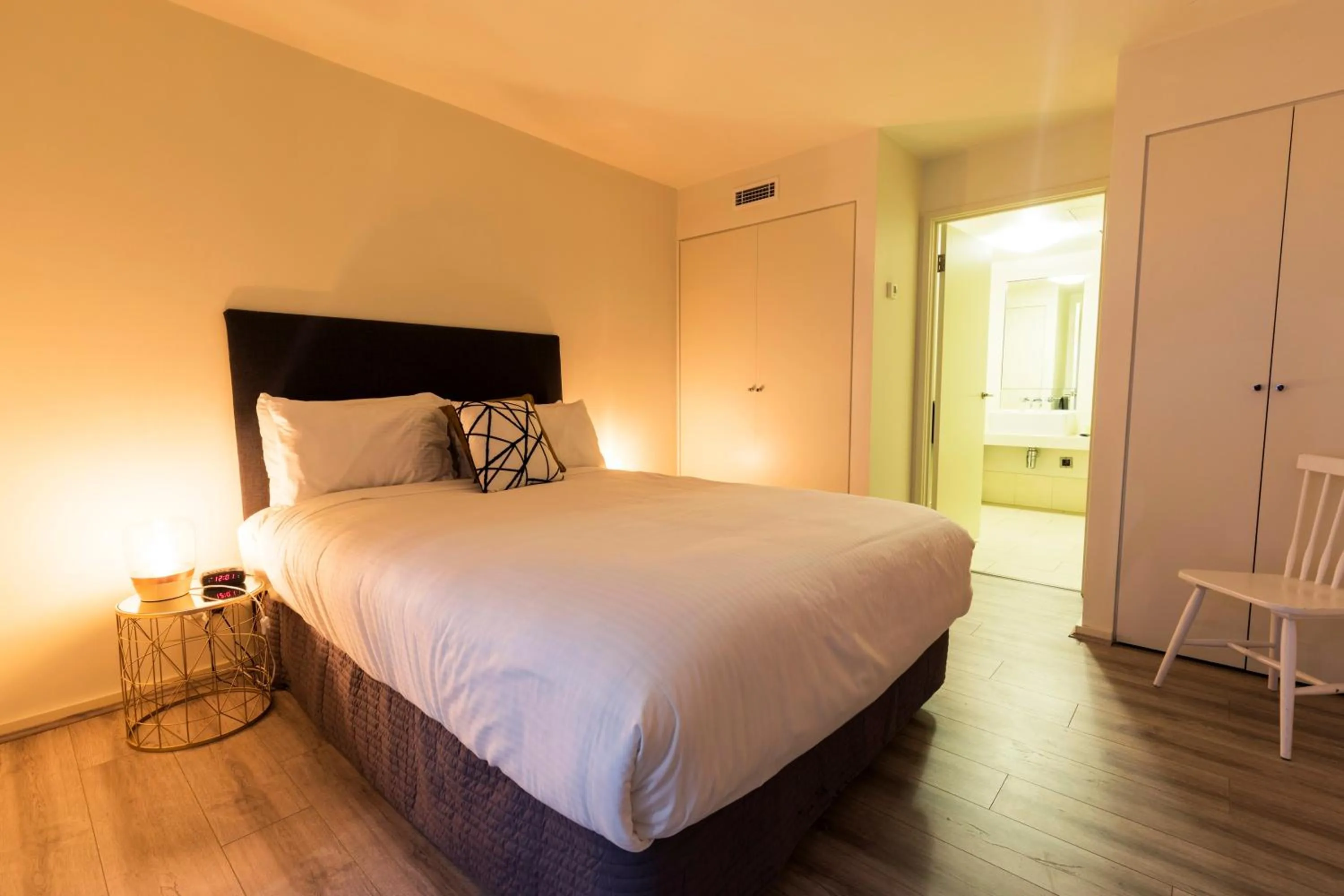 Bedroom, Bed in Waterfront Melbourne Apartments