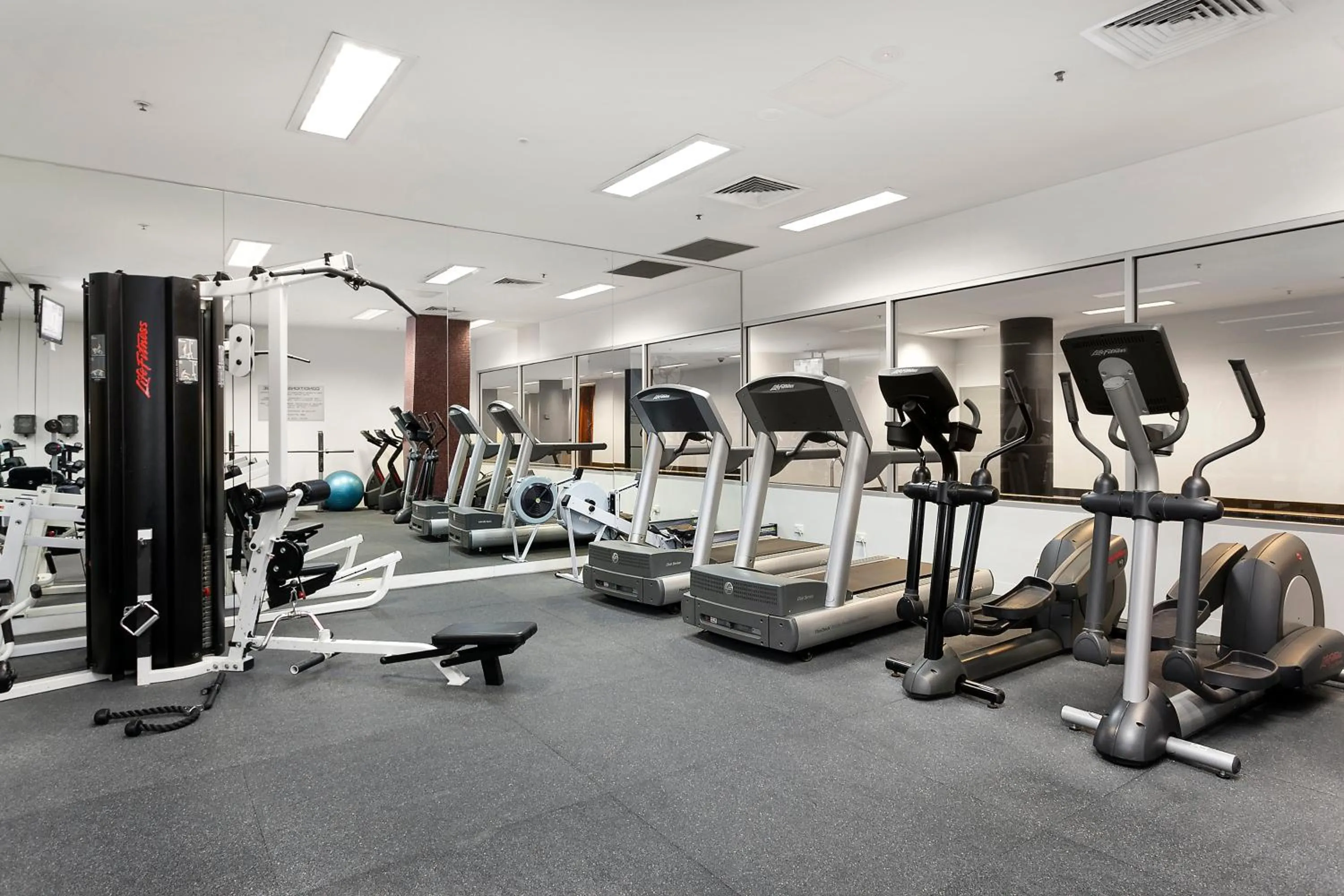 Fitness centre/facilities in Waterfront Melbourne Apartments
