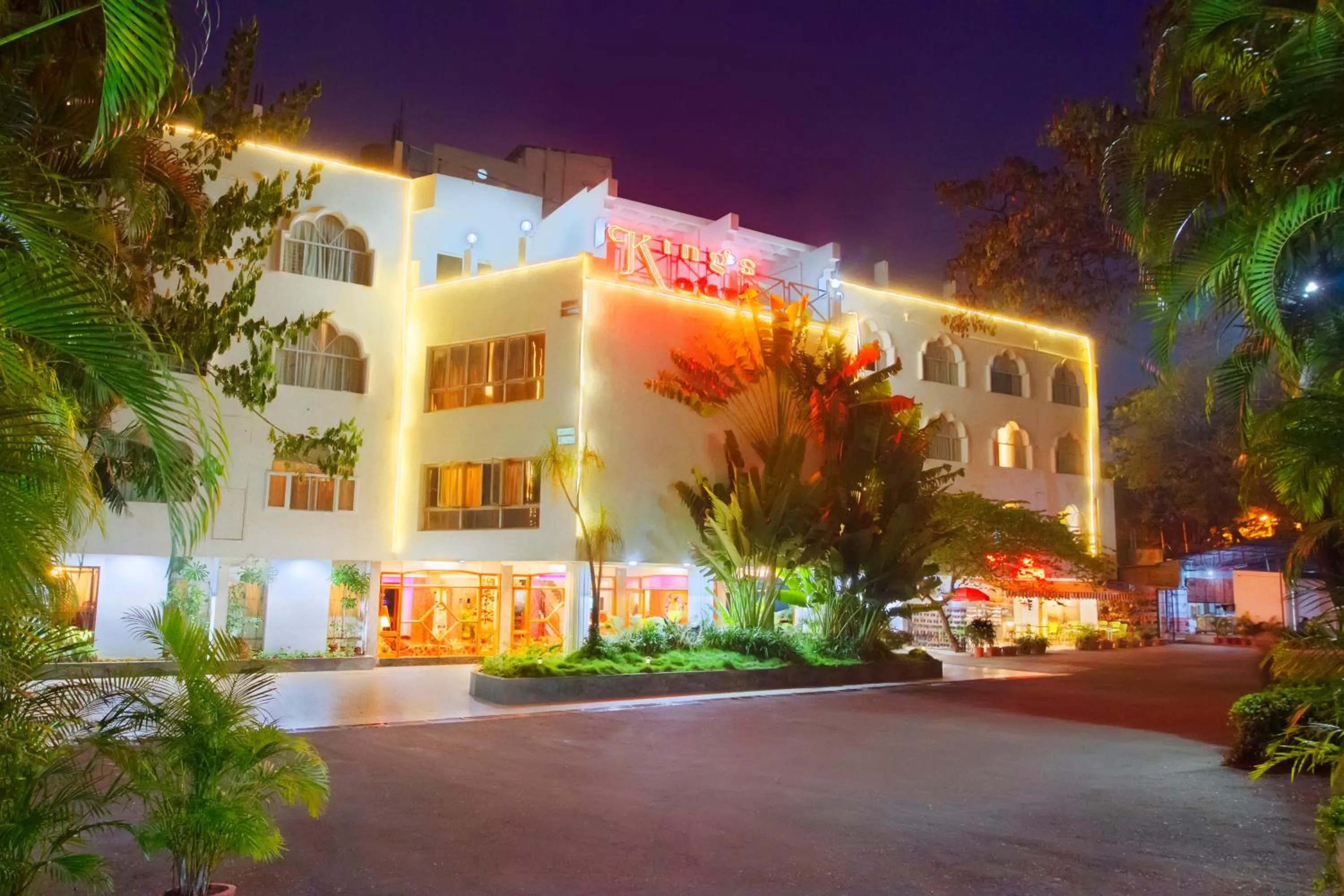 Property building in Maya's Kings Kourt