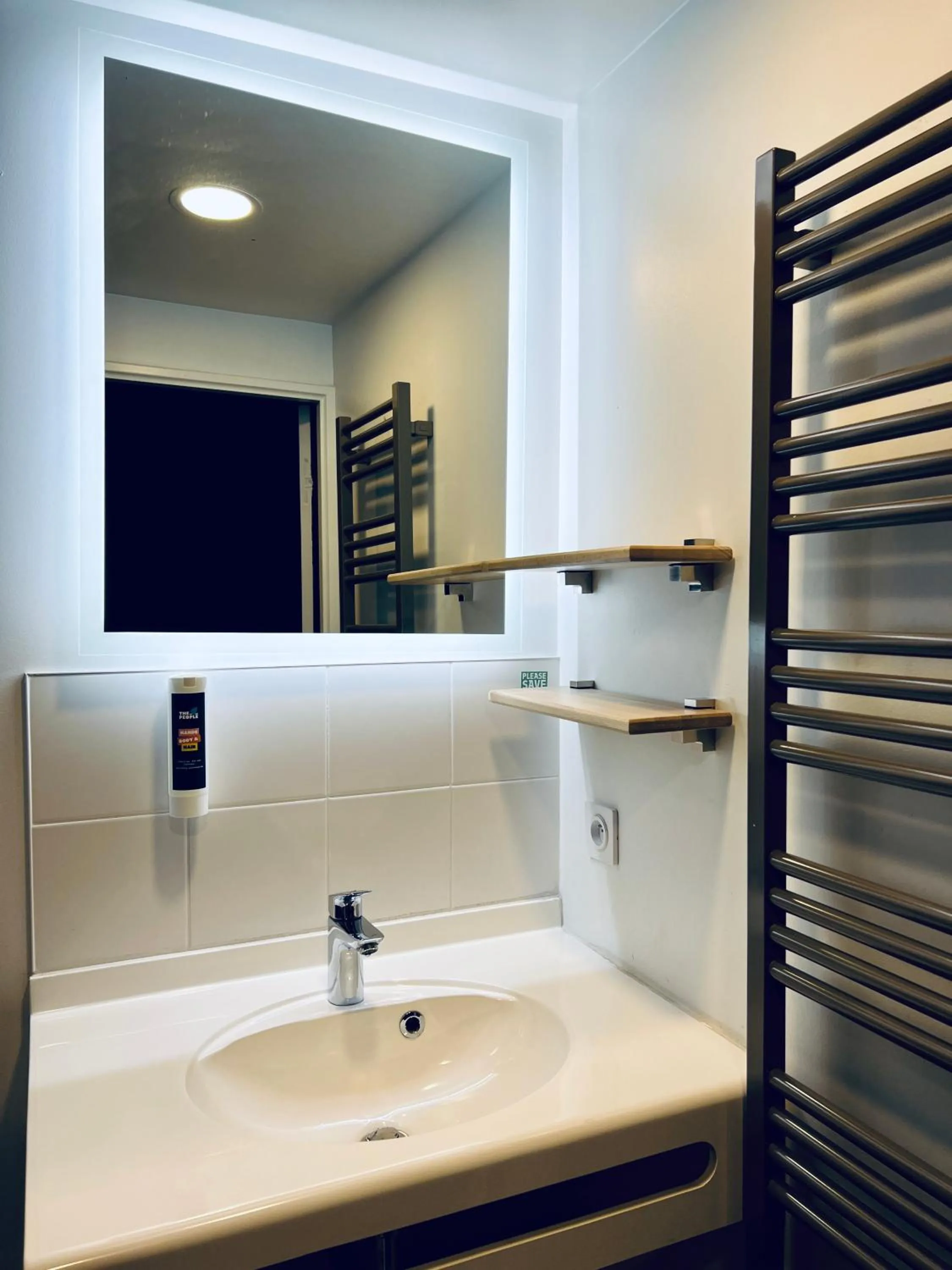 Bathroom in The People - Les 2 Alpes