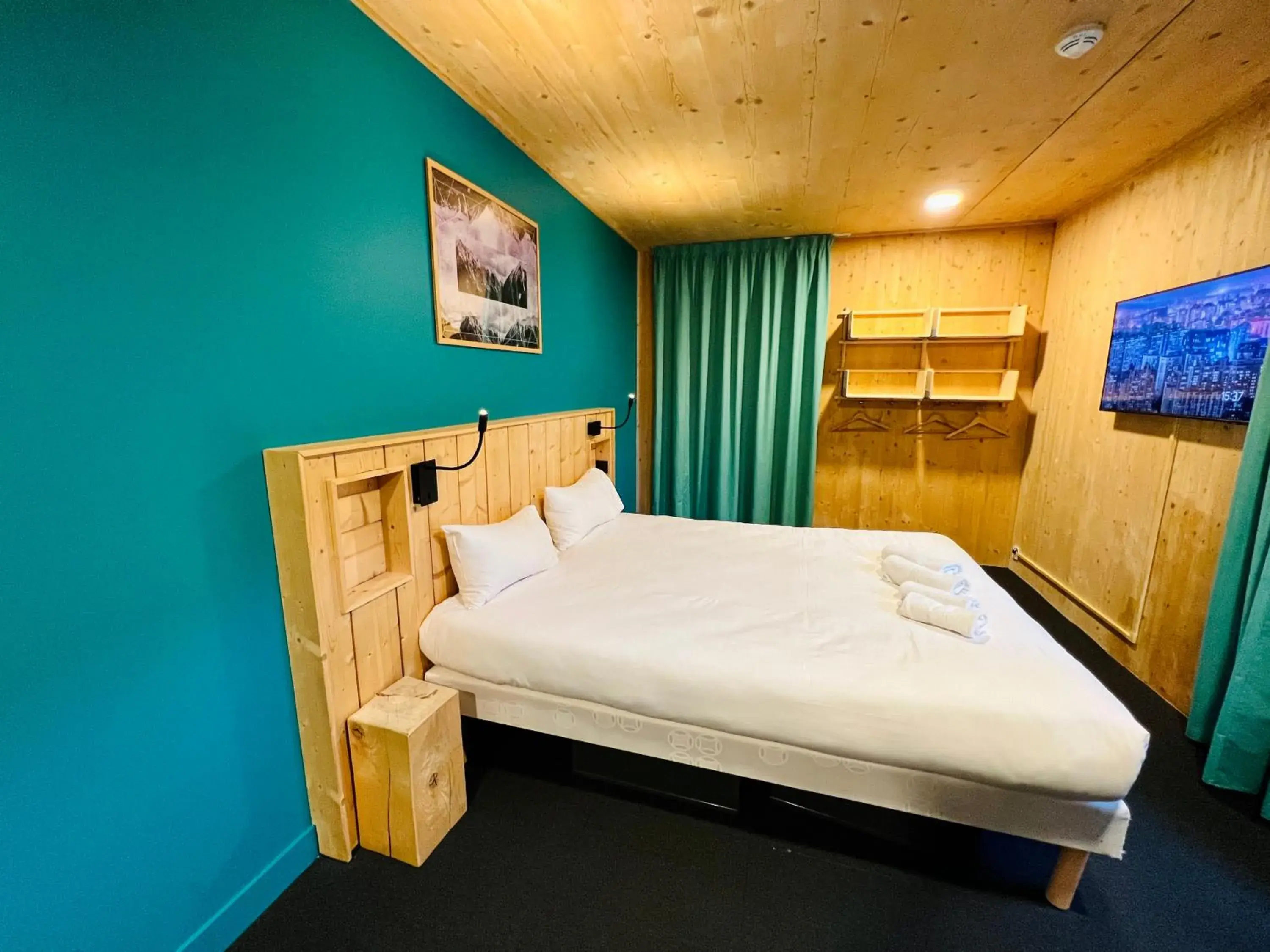 Double or Twin Room in The People - Les 2 Alpes Double or Twin Room in The People - Les 2 Alpes