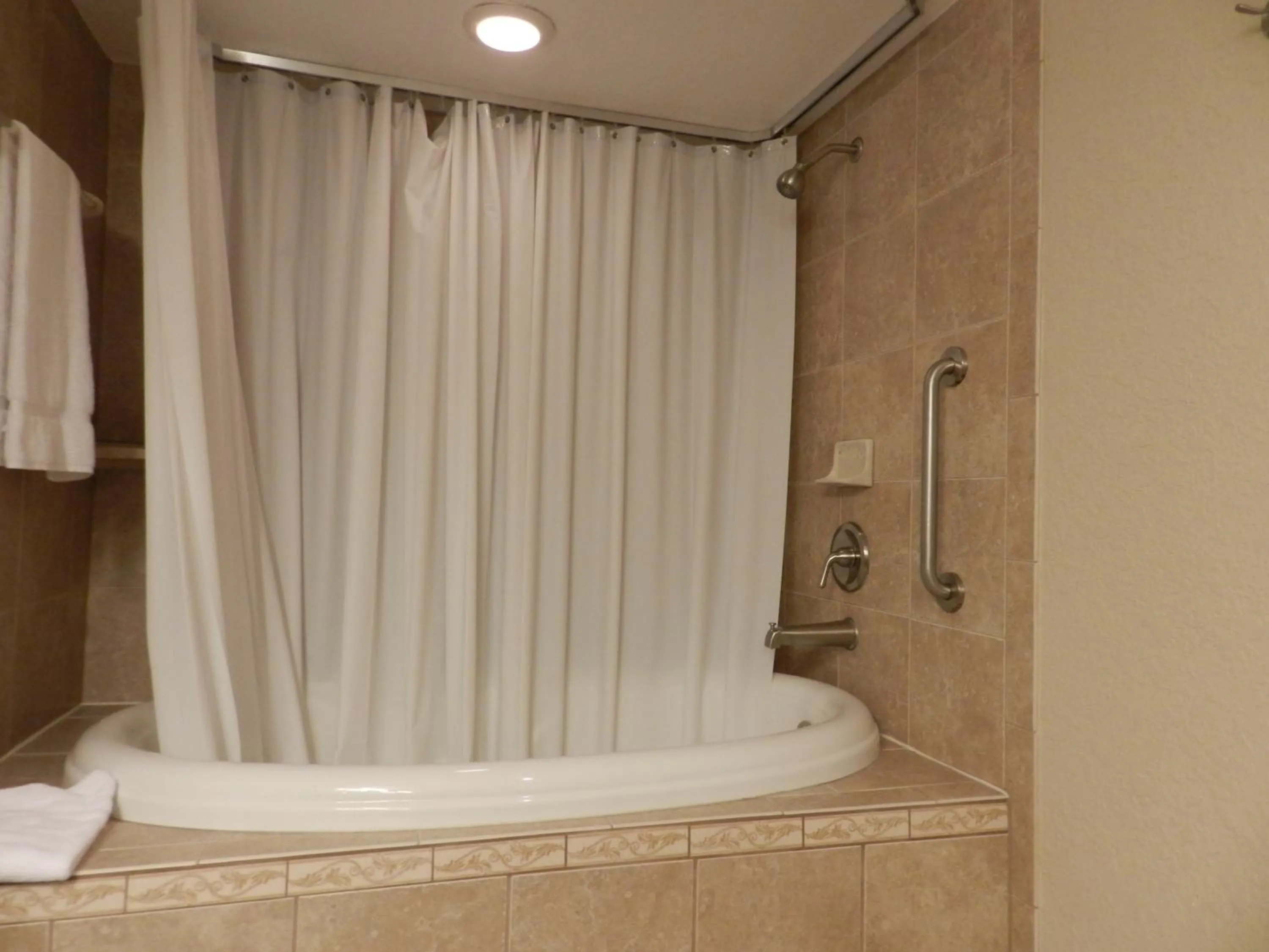 Bathroom in Alhambra Villas