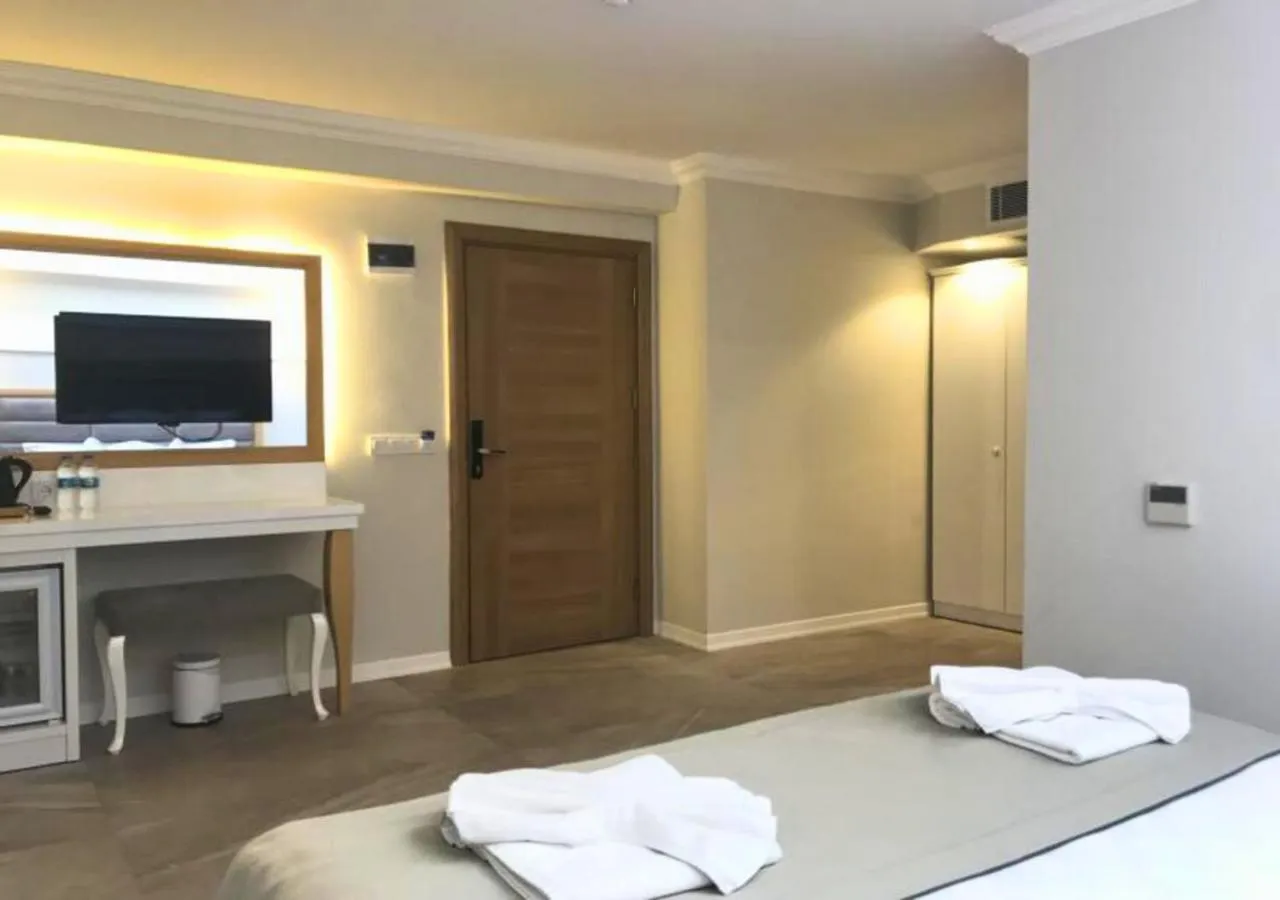 Bed in As Hotel Cesme