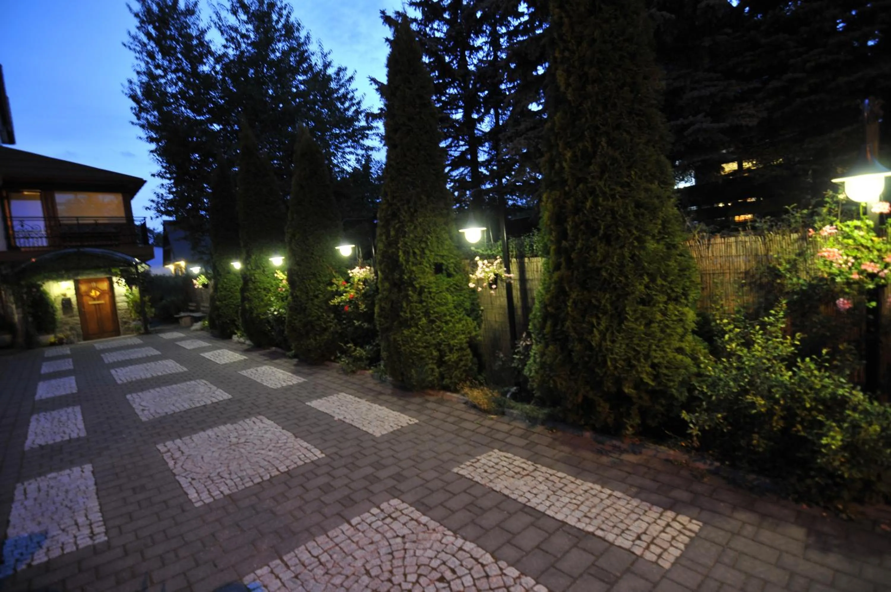 Property building in Willa Iskra