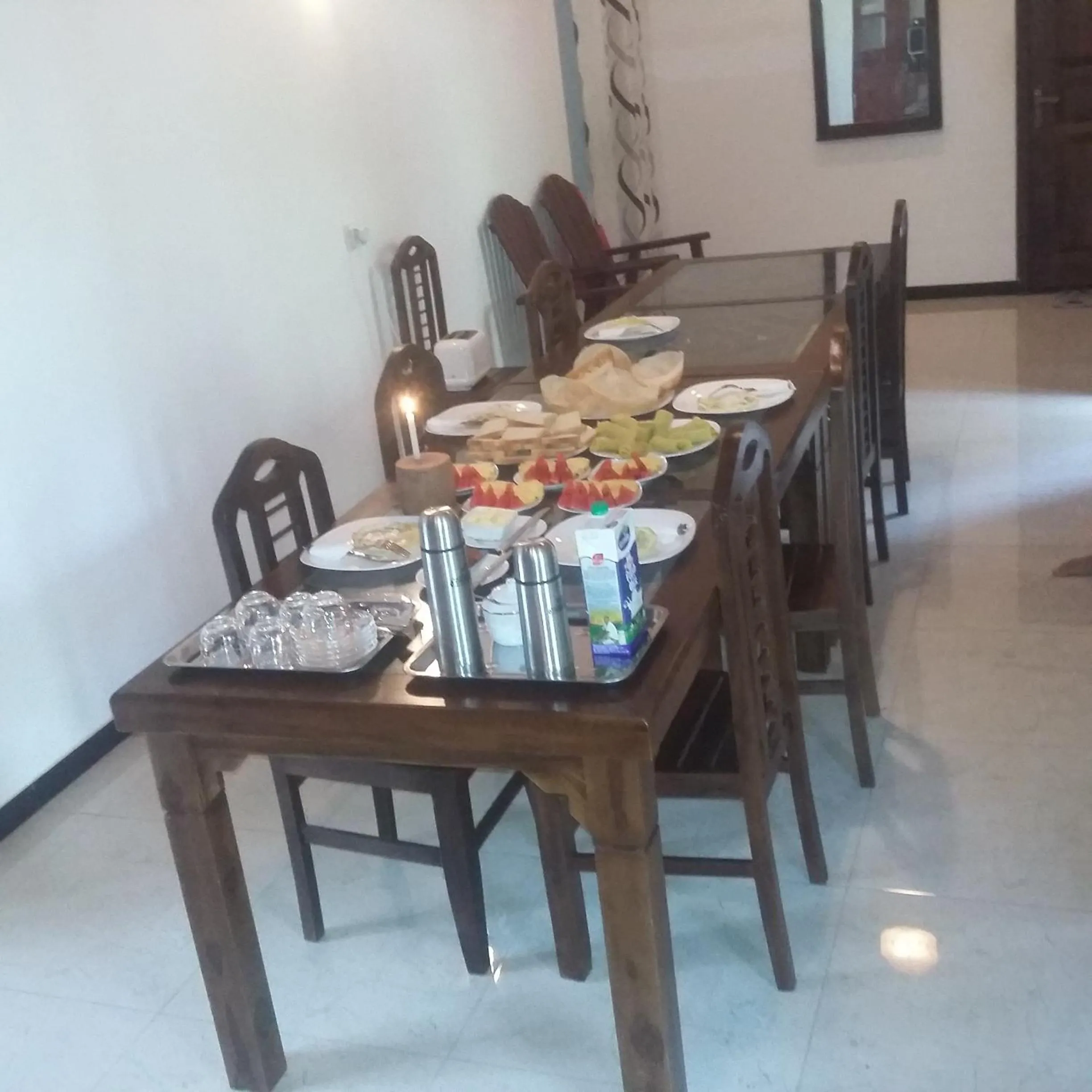 Breakfast in Omee Guest