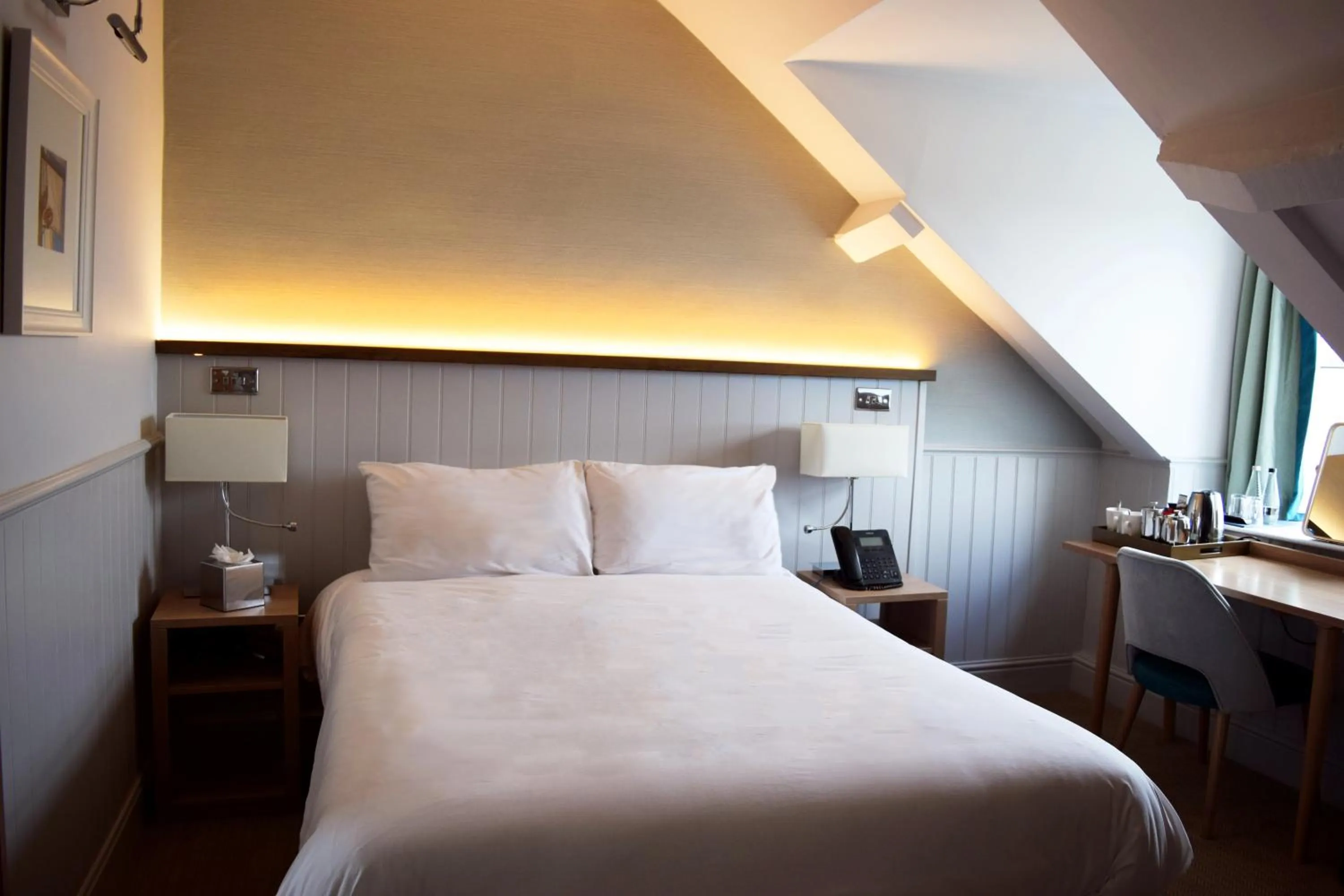 Bed in Trearddur Bay Hotel