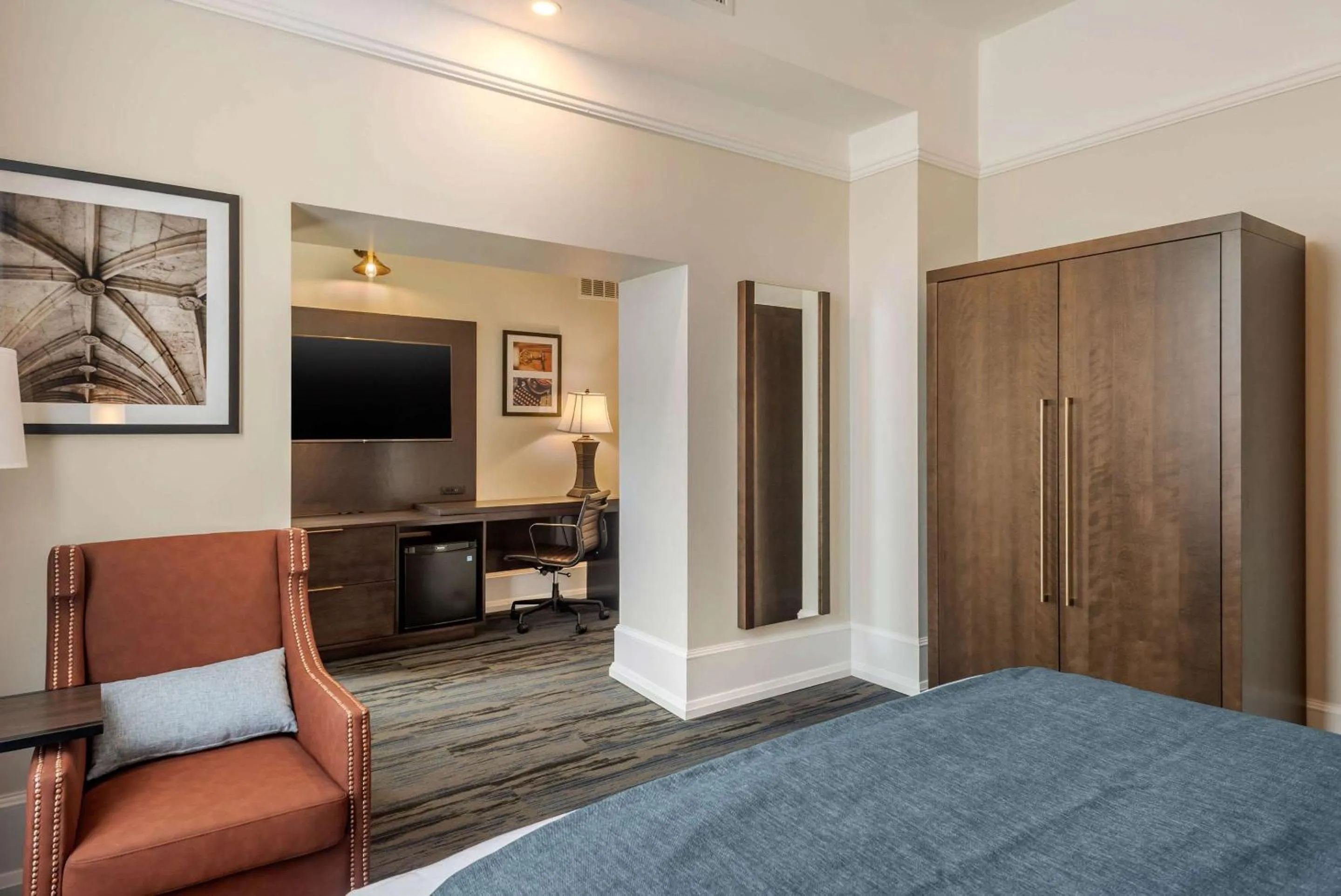 Bedroom, Bed in The Courthouse Hotel, an Ascend Collection Hotel