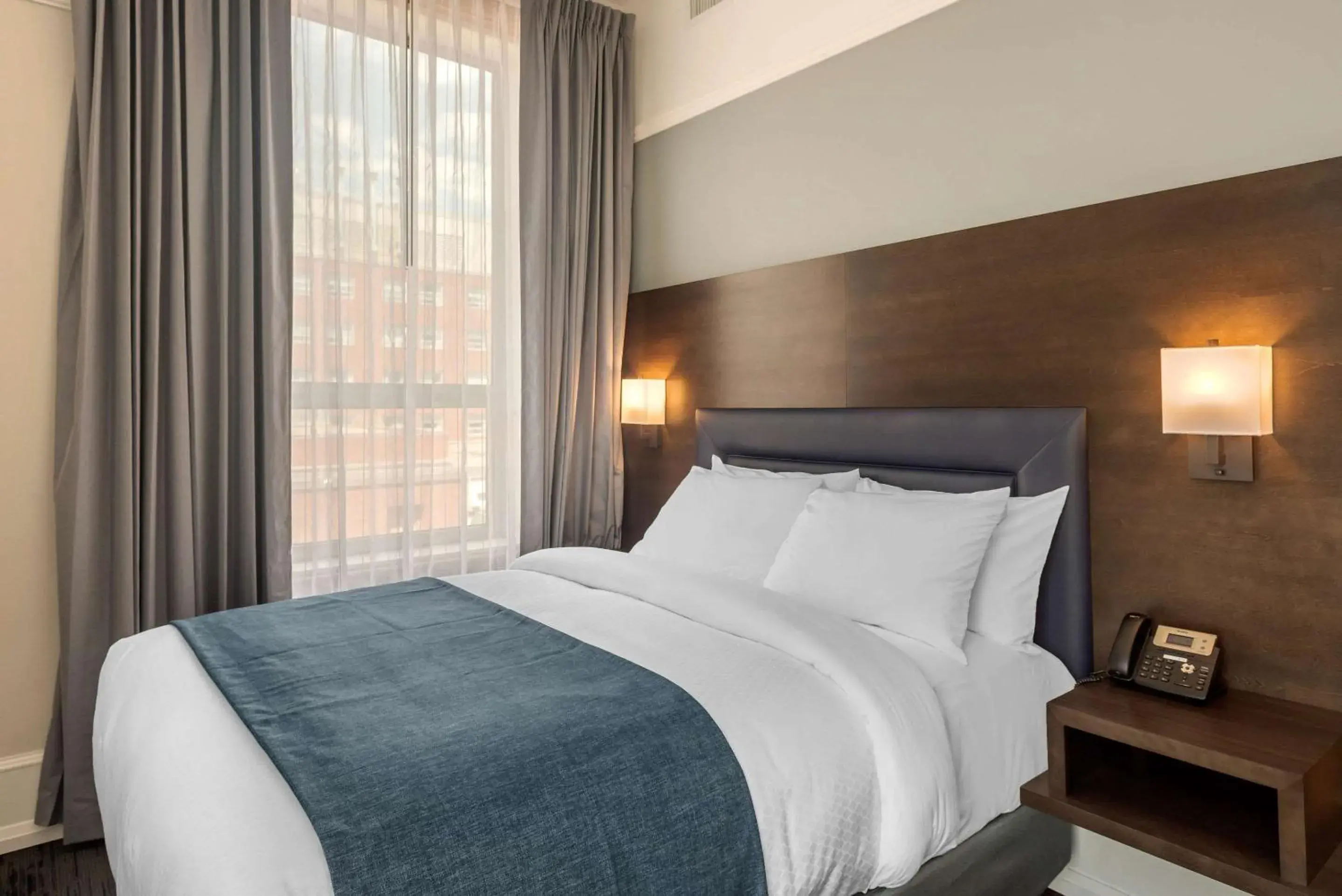 Queen Suite - Non-Smoking in The Courthouse Hotel, an Ascend Collection Hotel Queen Suite - Non-Smoking in The Courthouse Hotel, an Ascend Collection Hotel