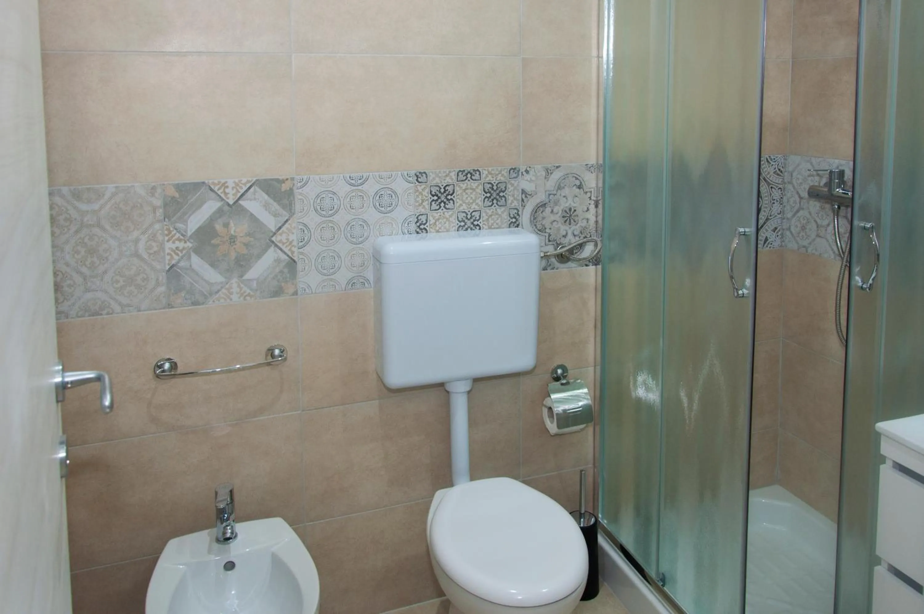 Shower in Wish Rooms Lecce