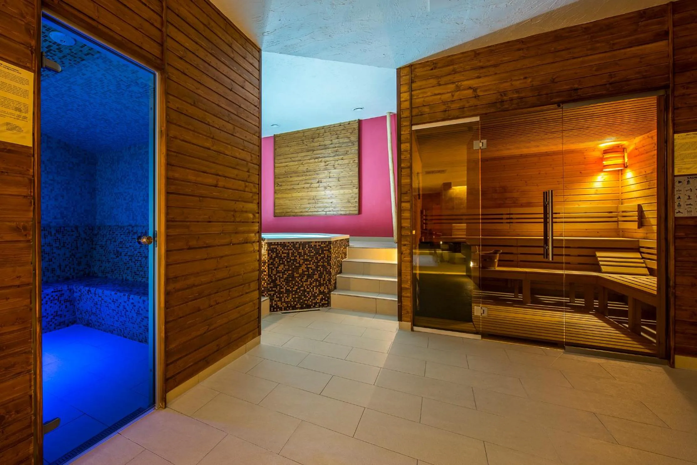 Hot Tub, Bed in Dom zdravia - KÚPELE PIENINY