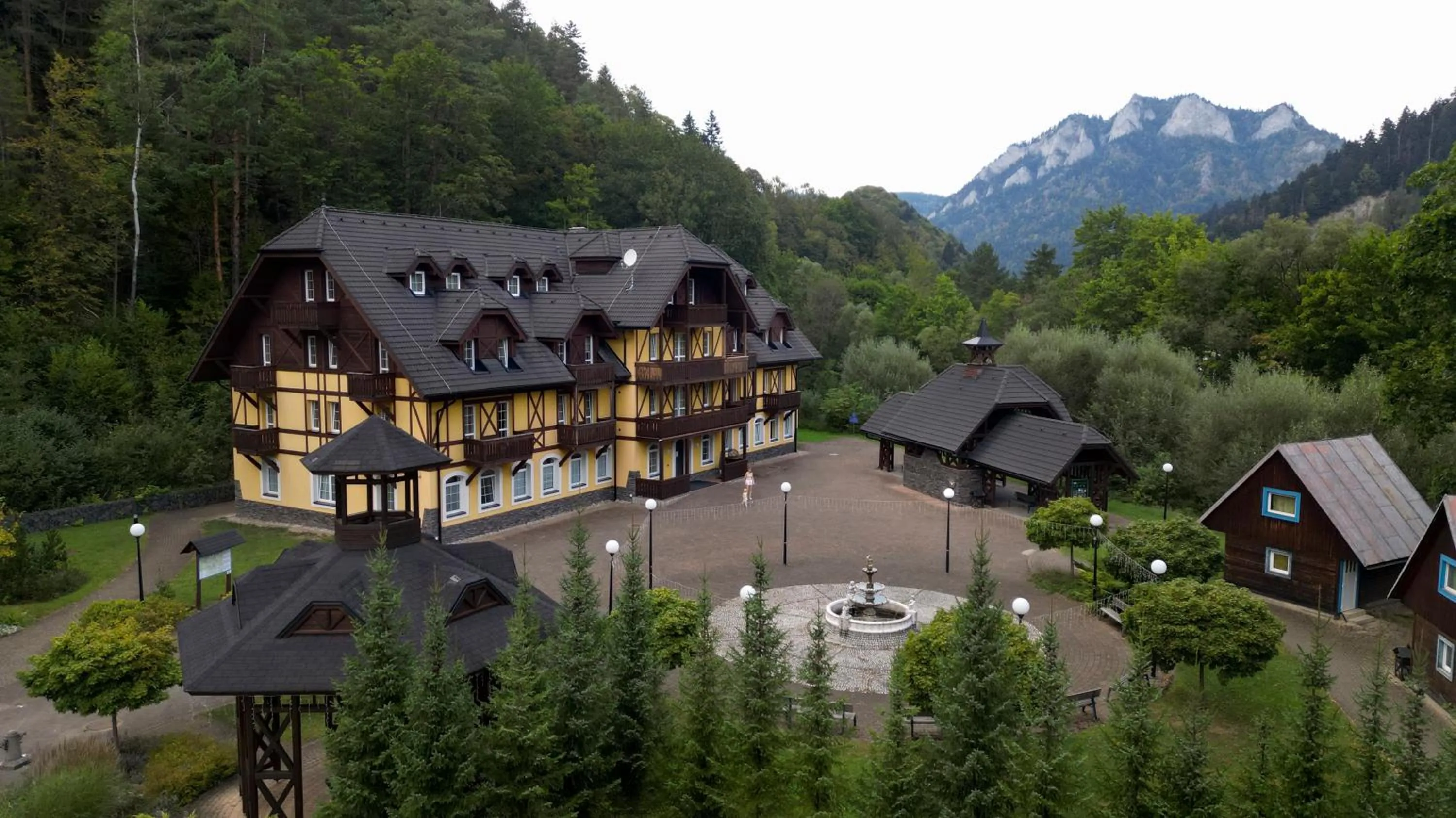 Property building in Dom zdravia - KÚPELE PIENINY
