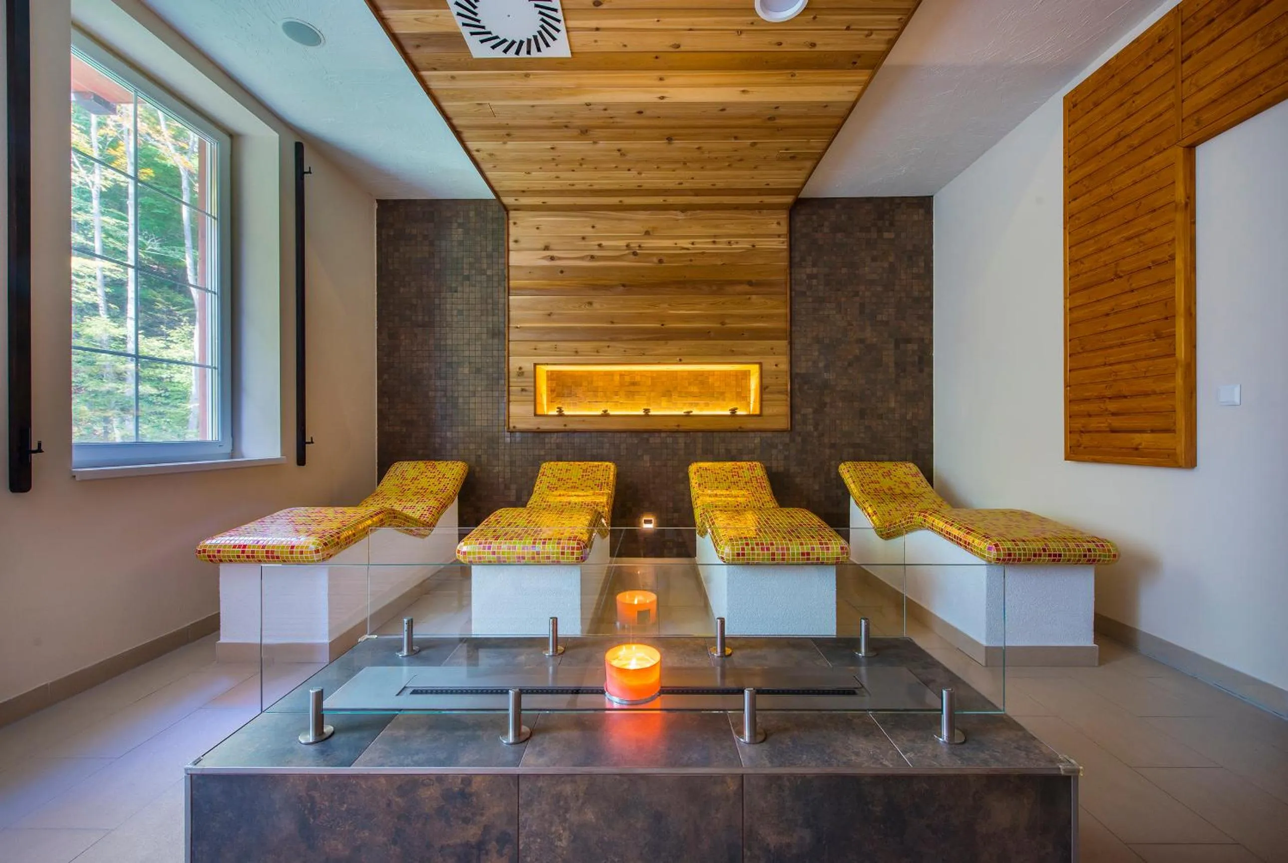 Spa and wellness centre/facilities in Kúpeľné domčeky - KÚPELE ČERVENÝ KLÁŠTOR Smerdžonka