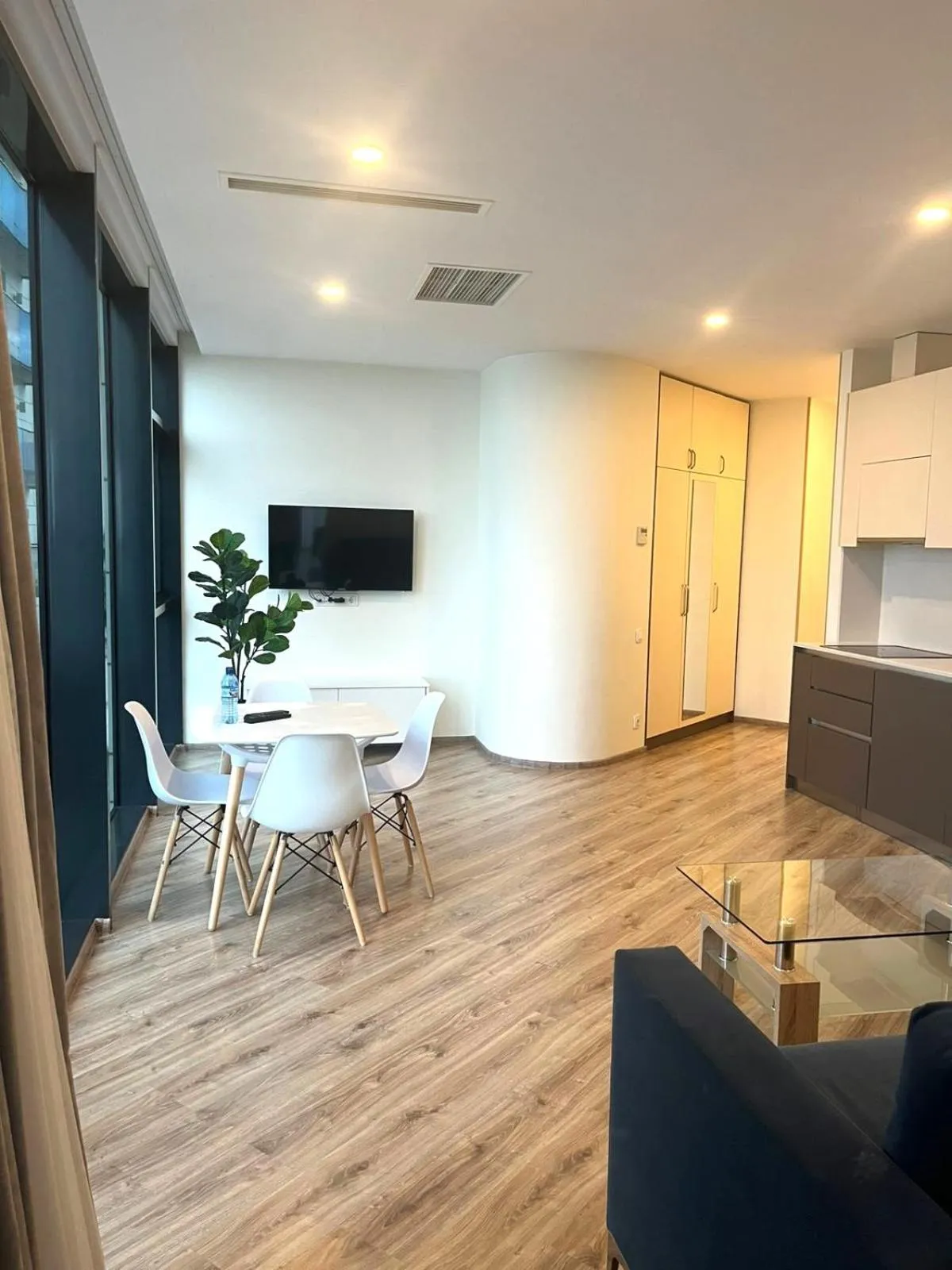 Bellevue Residence Suites