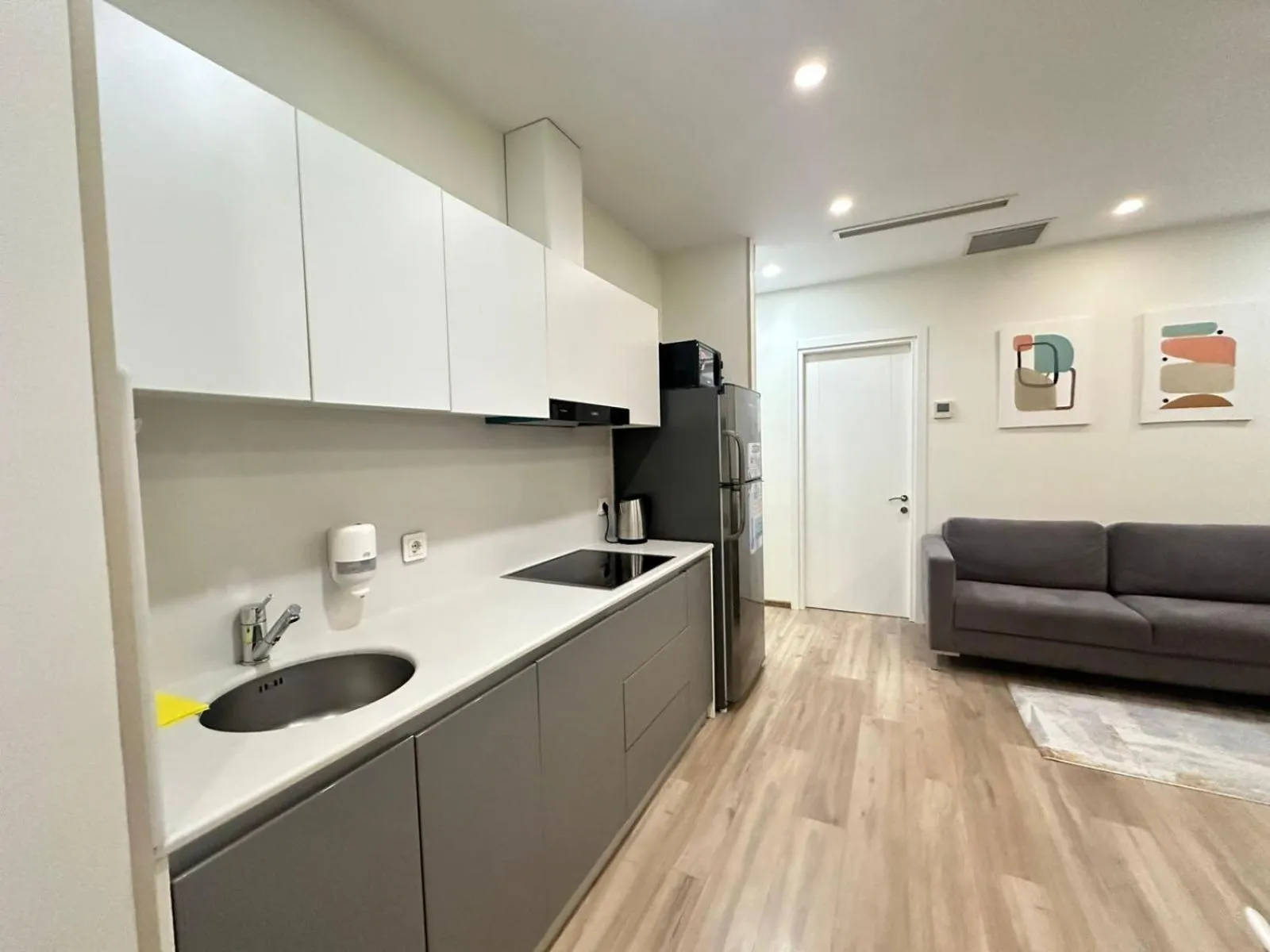 Bellevue Residence Suites