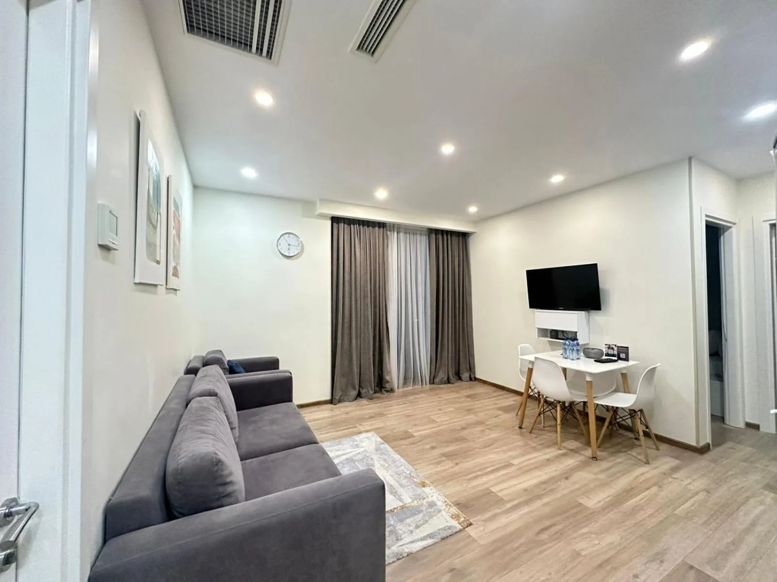 Bellevue Residence Suites