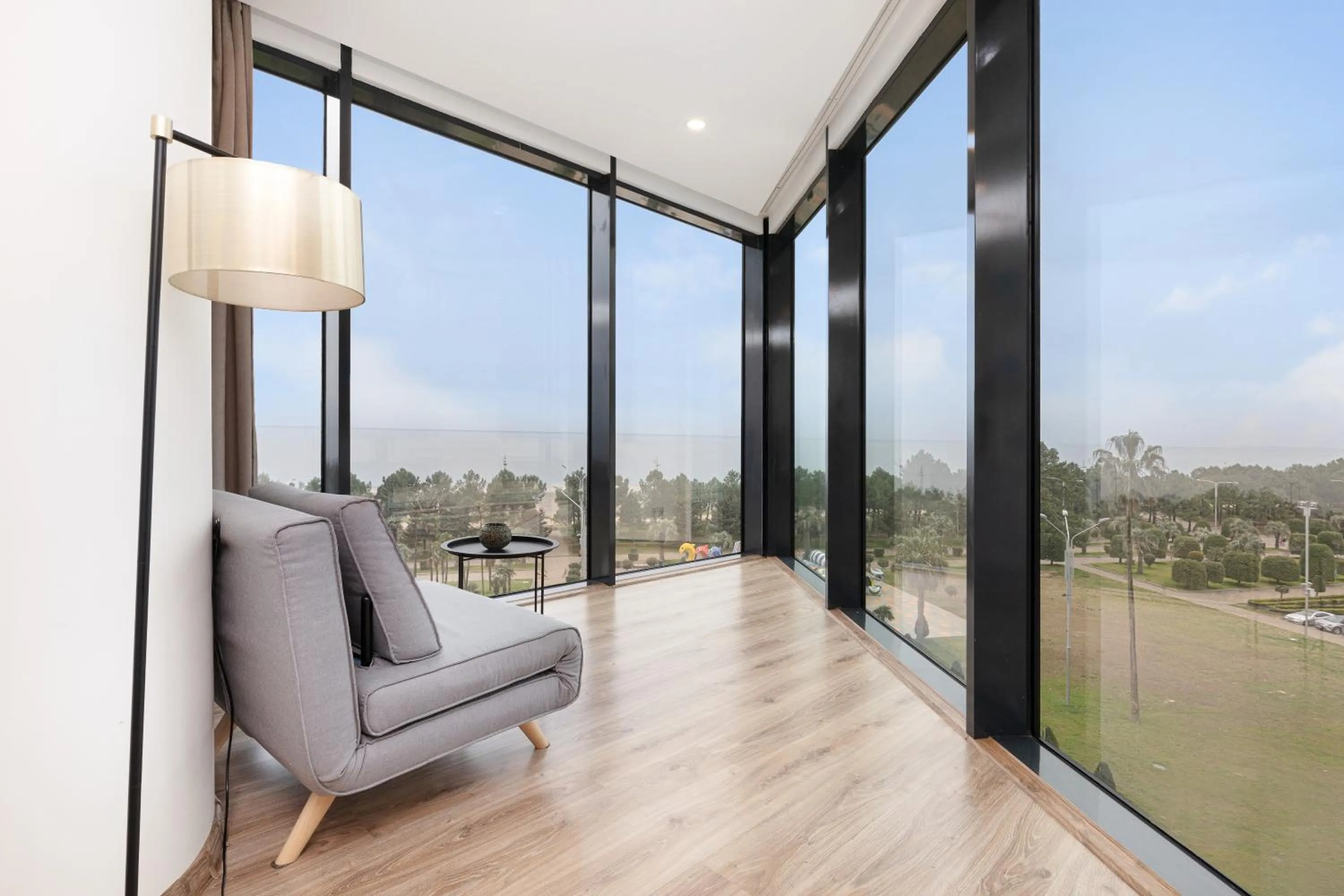 Patio in Bellevue Residence Suites