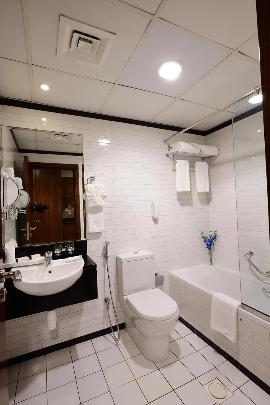 Toilet in Pearl Marina Hotel Apartments