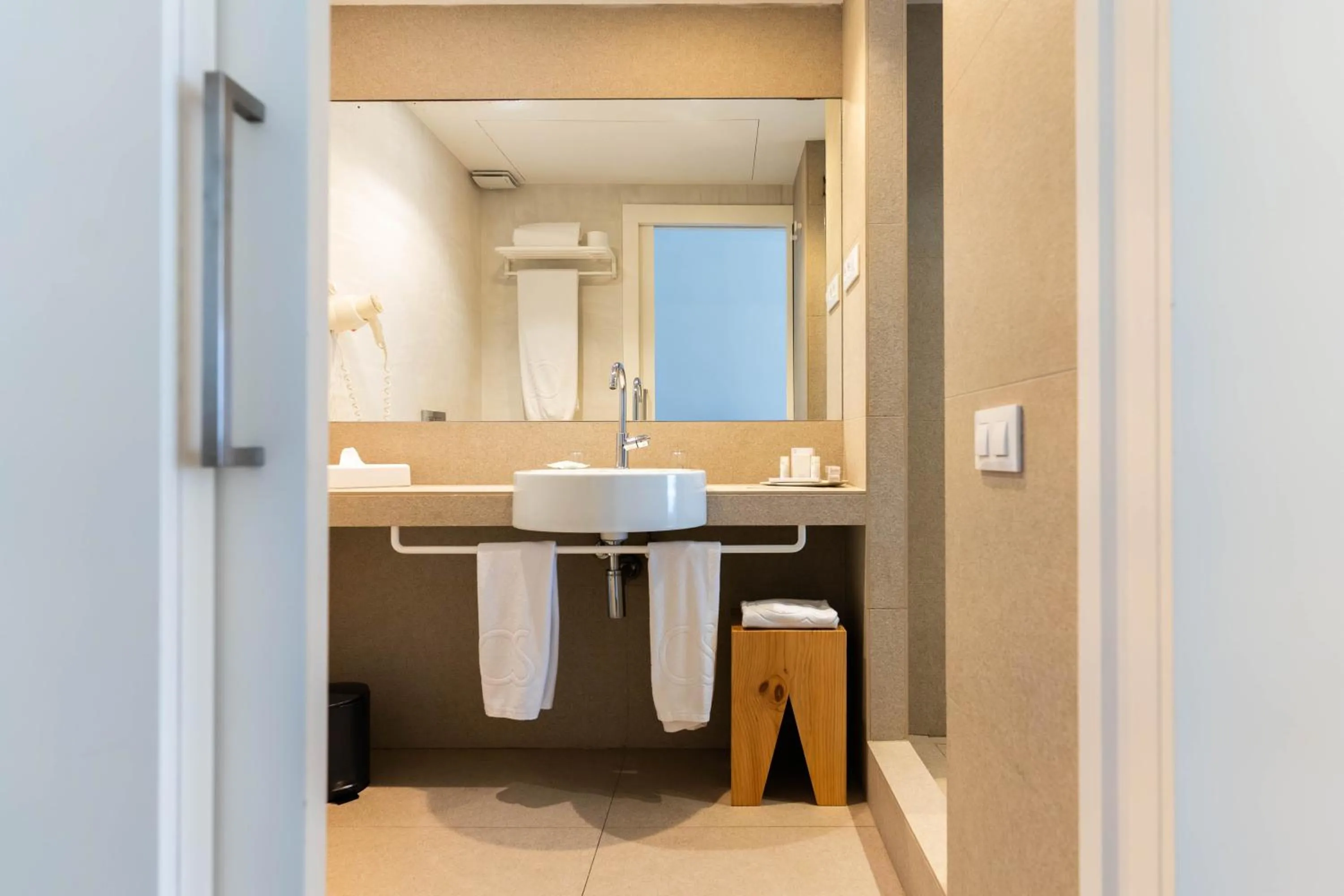 Bathroom in Hotel Cala Saona & Spa