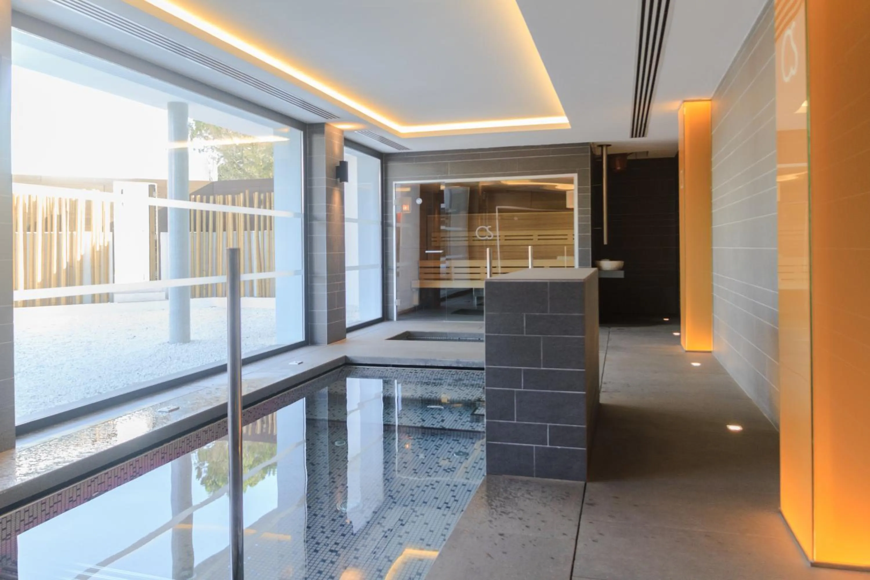 Hot Tub in Hotel Cala Saona & Spa