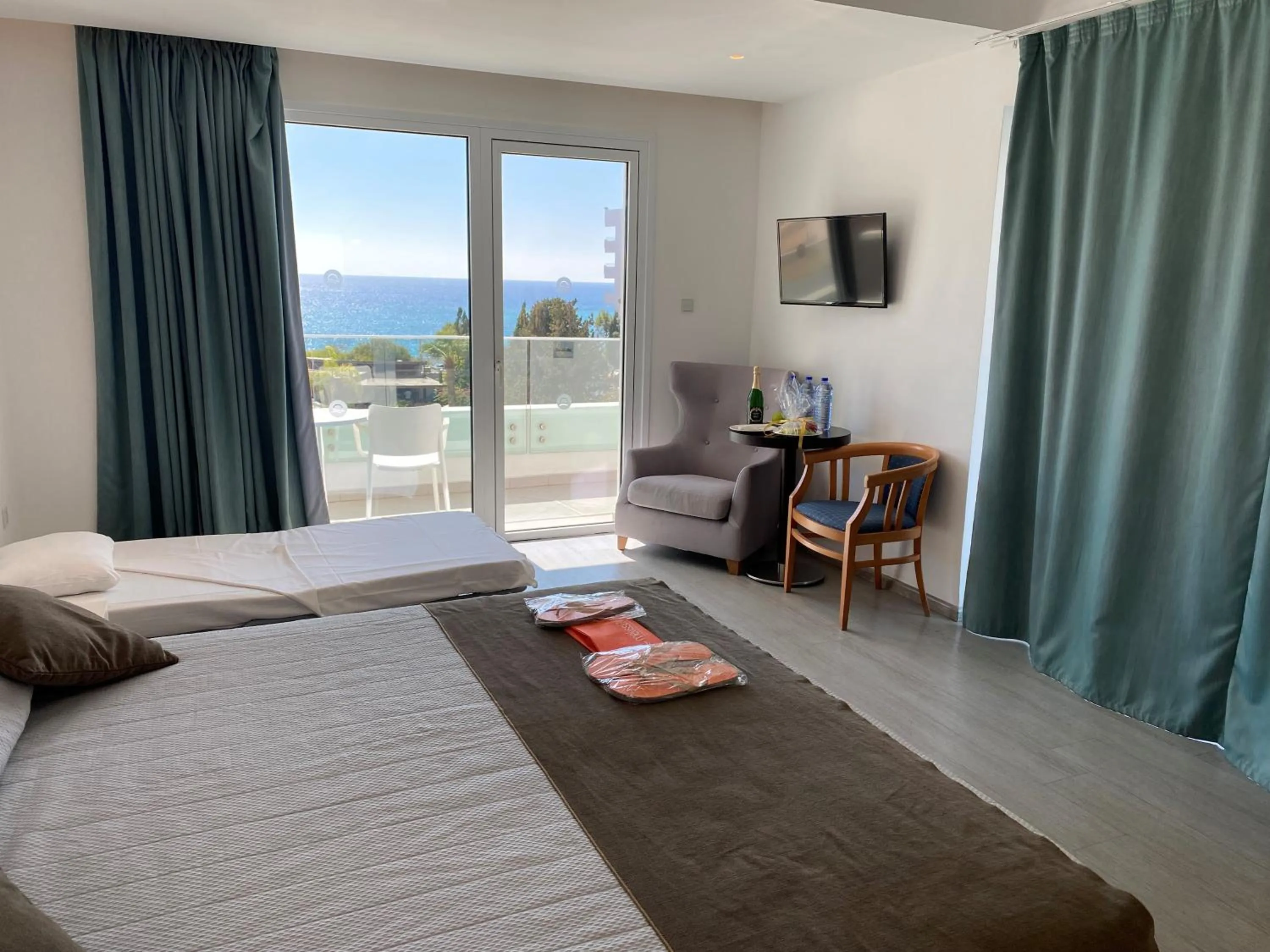 Bedroom, Bed in Melissi Beach Hotel & Spa