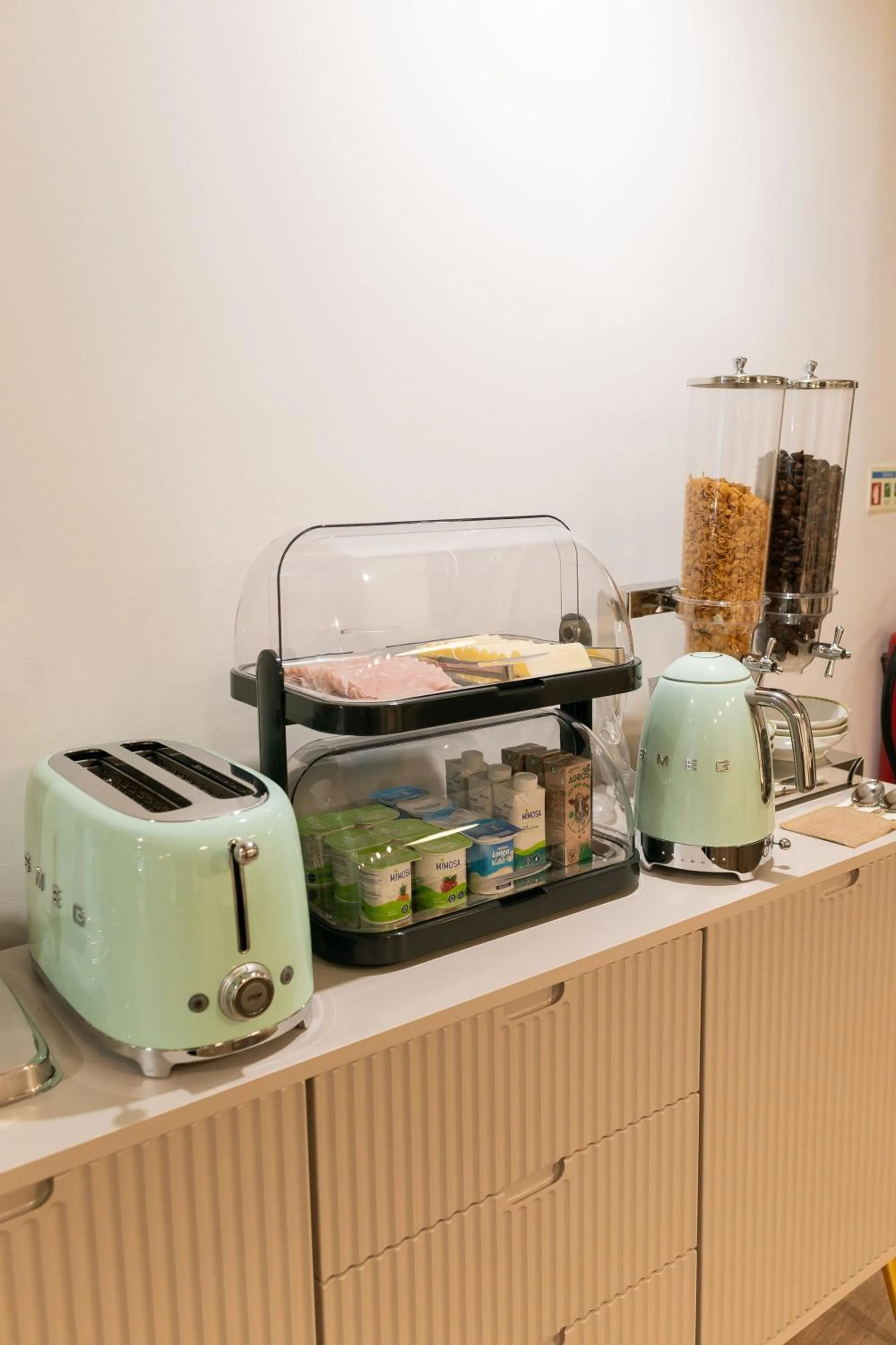 Breakfast in Bellu Suites