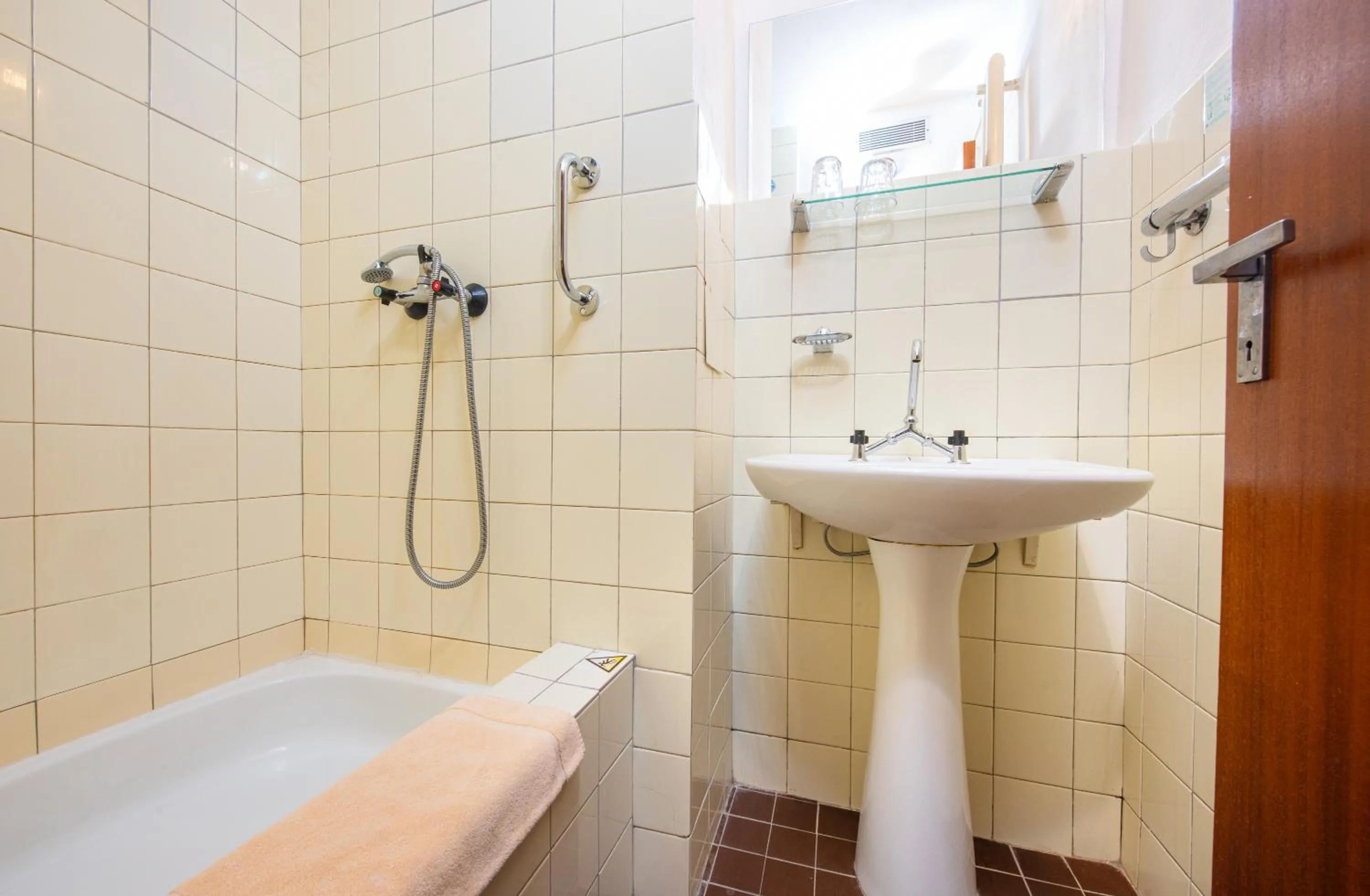 Bathroom in Hotel SOREA MARMOT