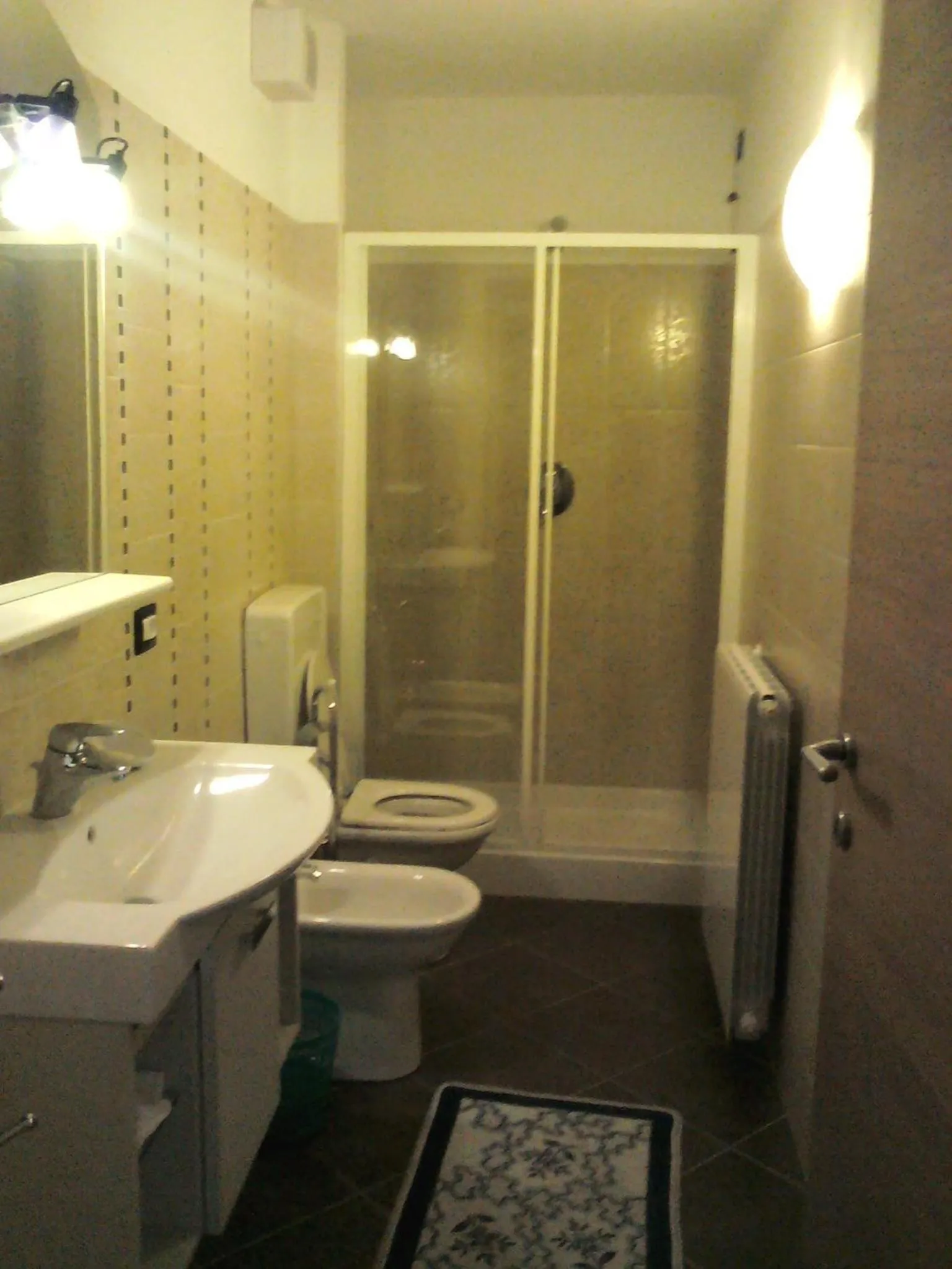 Bathroom in Residence Acero Rosso