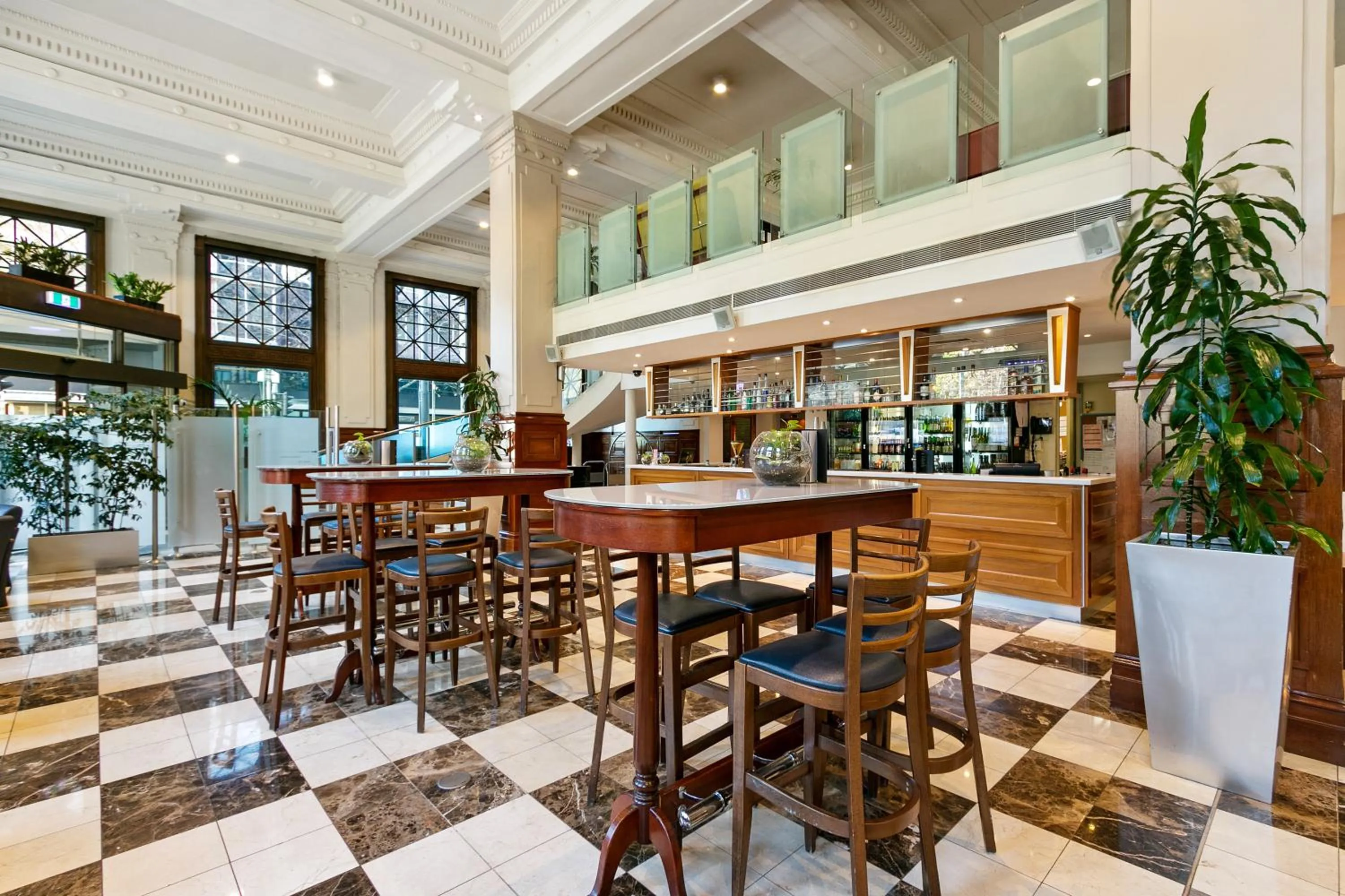 Restaurant/places to eat in Batman's Hill on Collins