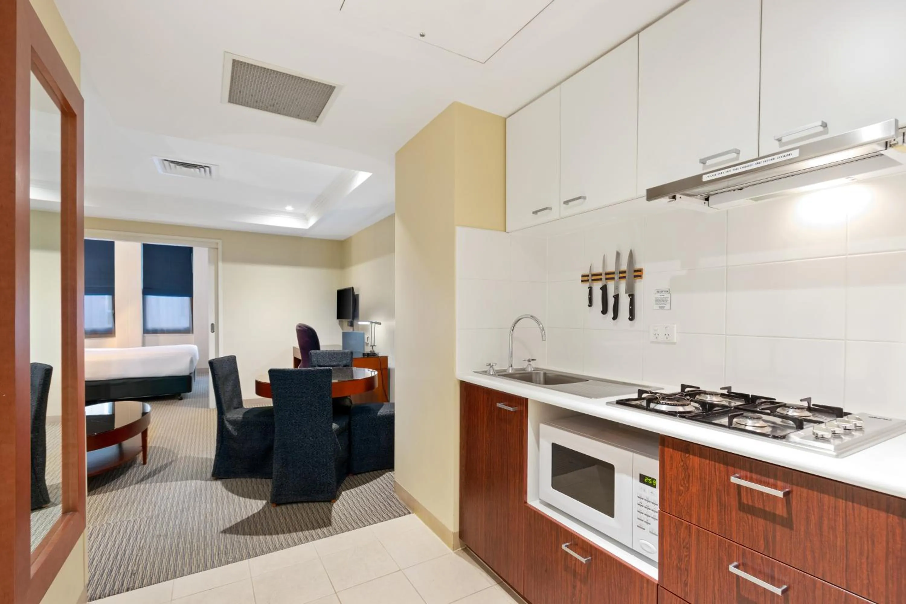 Kitchen or kitchenette in Batman's Hill on Collins