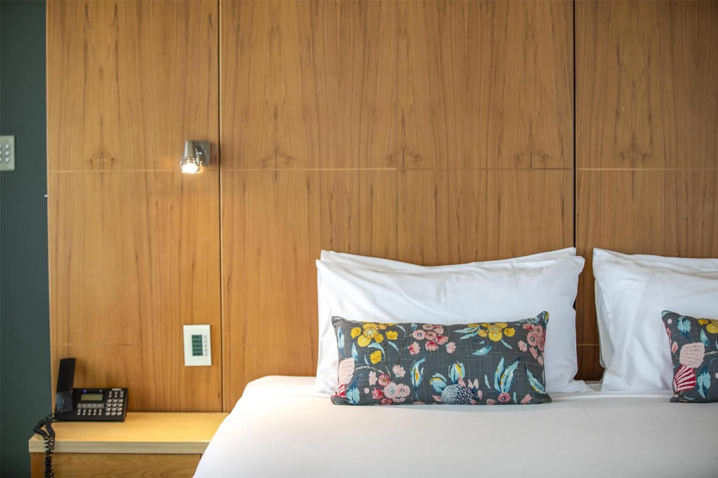 Bedroom, Bed in Nightelier Devonport Gateway Hotel