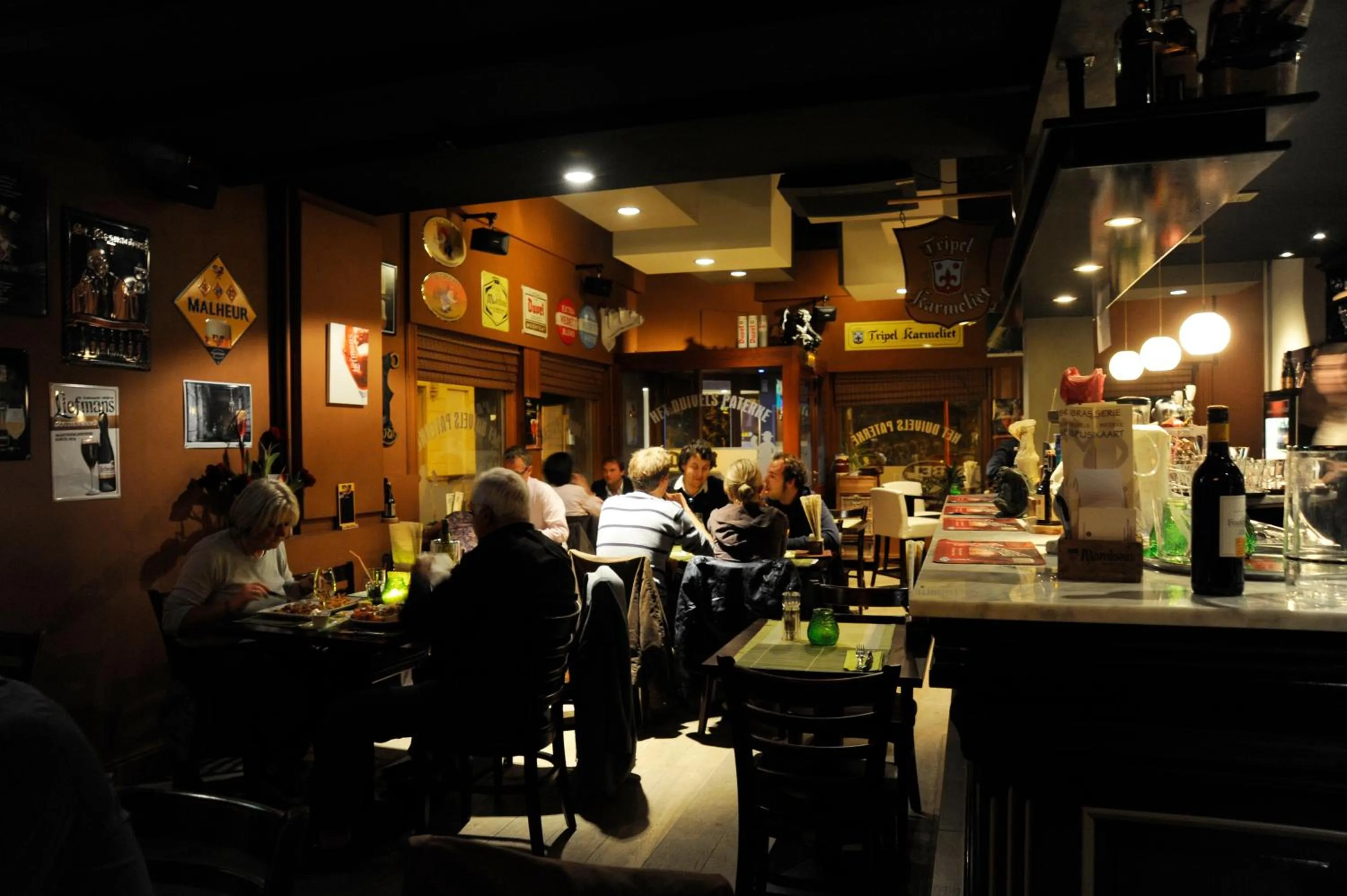 Restaurant/places to eat in Hotel Duivels Paterke Harelbeeksestraat 29, 8500 Kortrijk