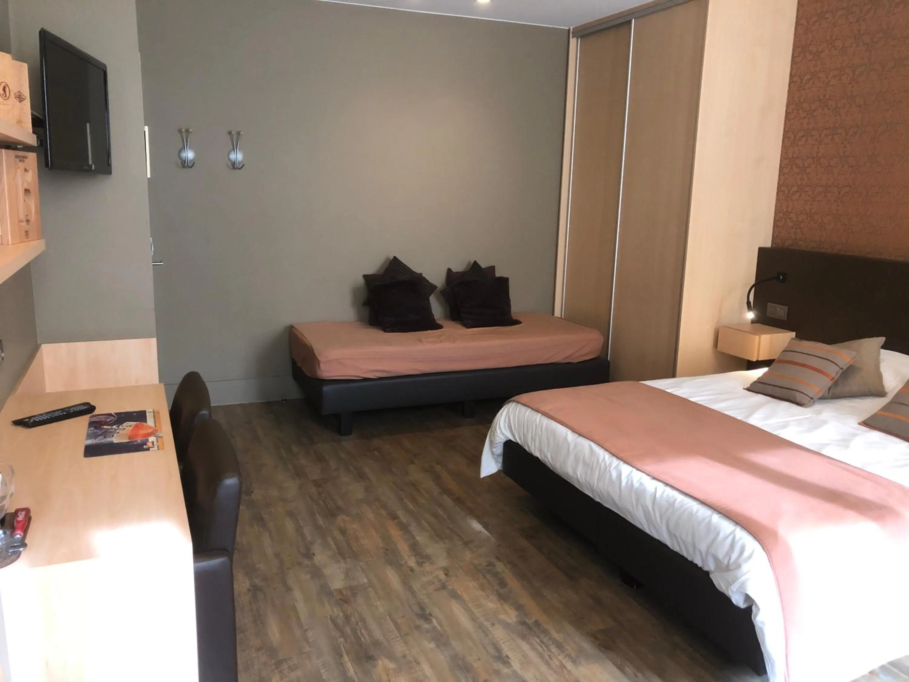 Bed in Hotel Duivels Paterke Harelbeeksestraat 29, 8500 Kortrijk