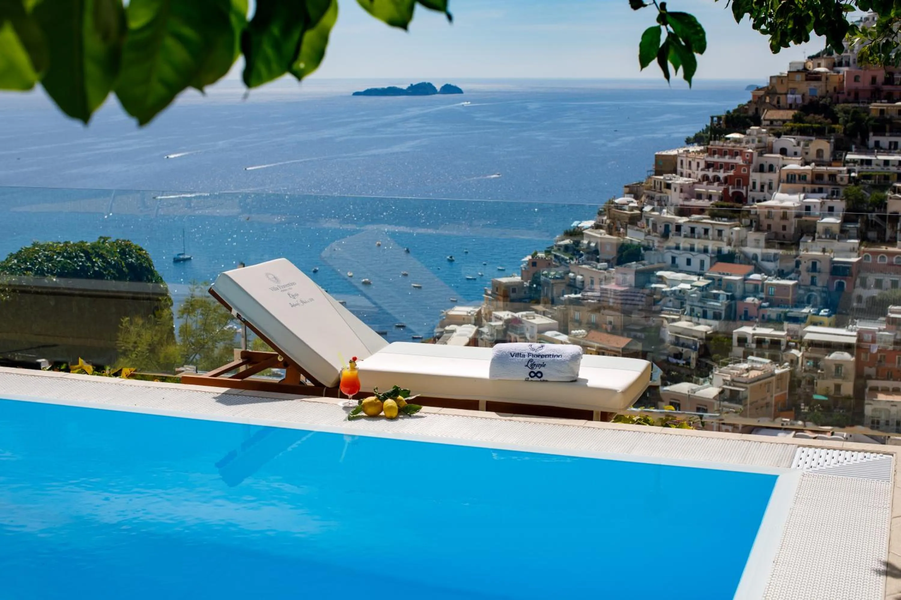 Swimming pool in Villa Fiorentino