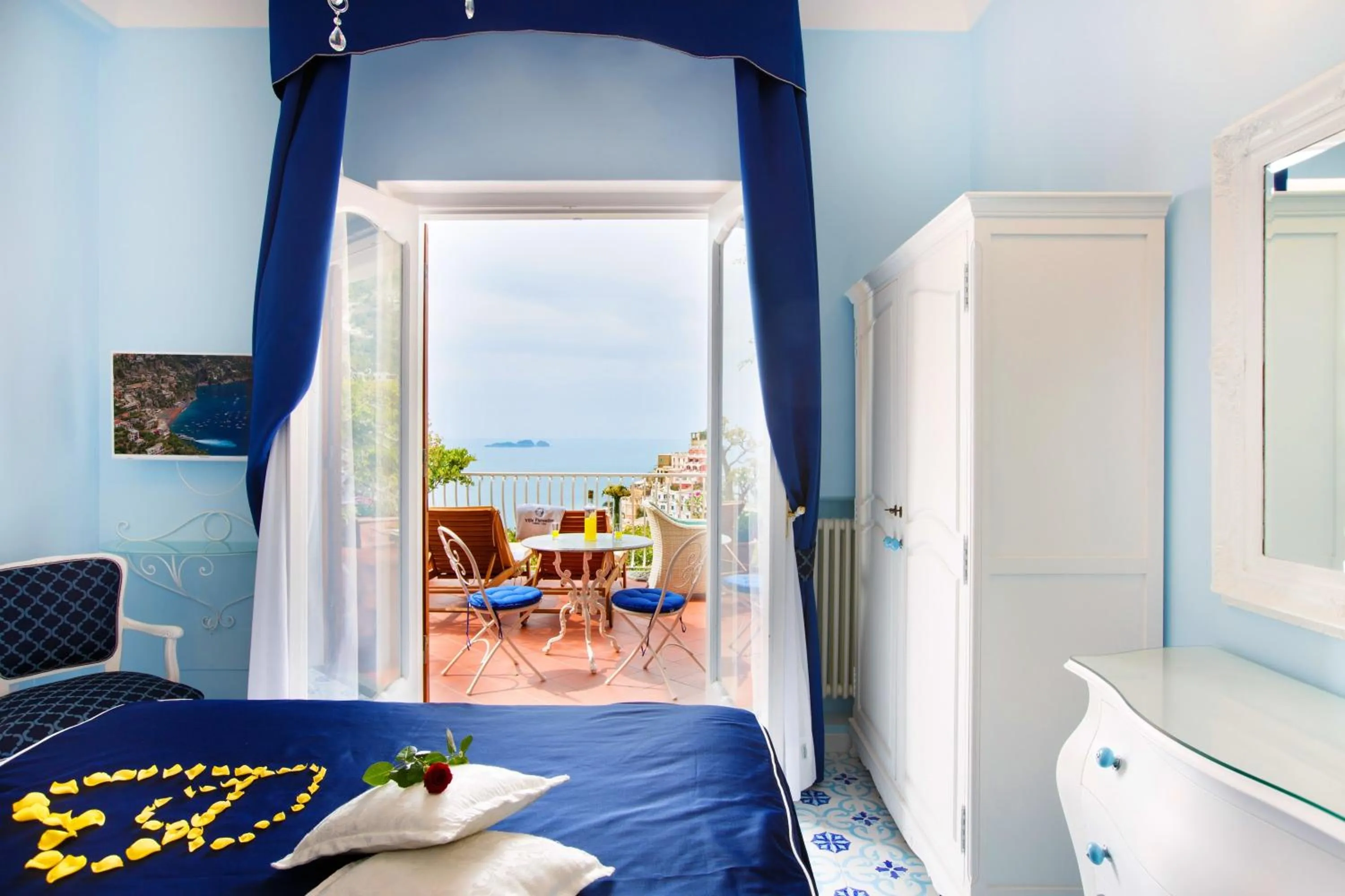 Bed in Villa Fiorentino