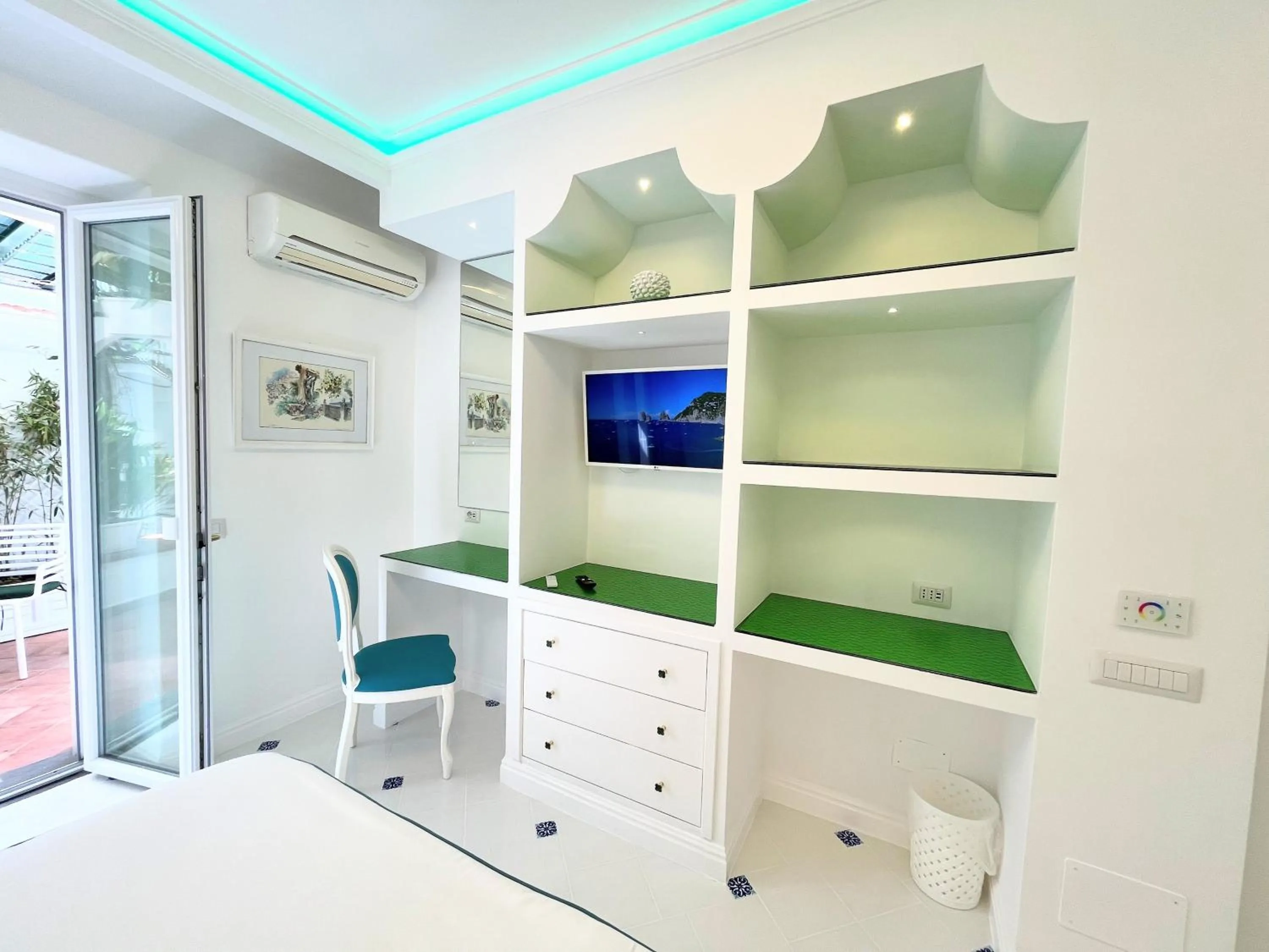 TV and multimedia in Villa Fiorentino