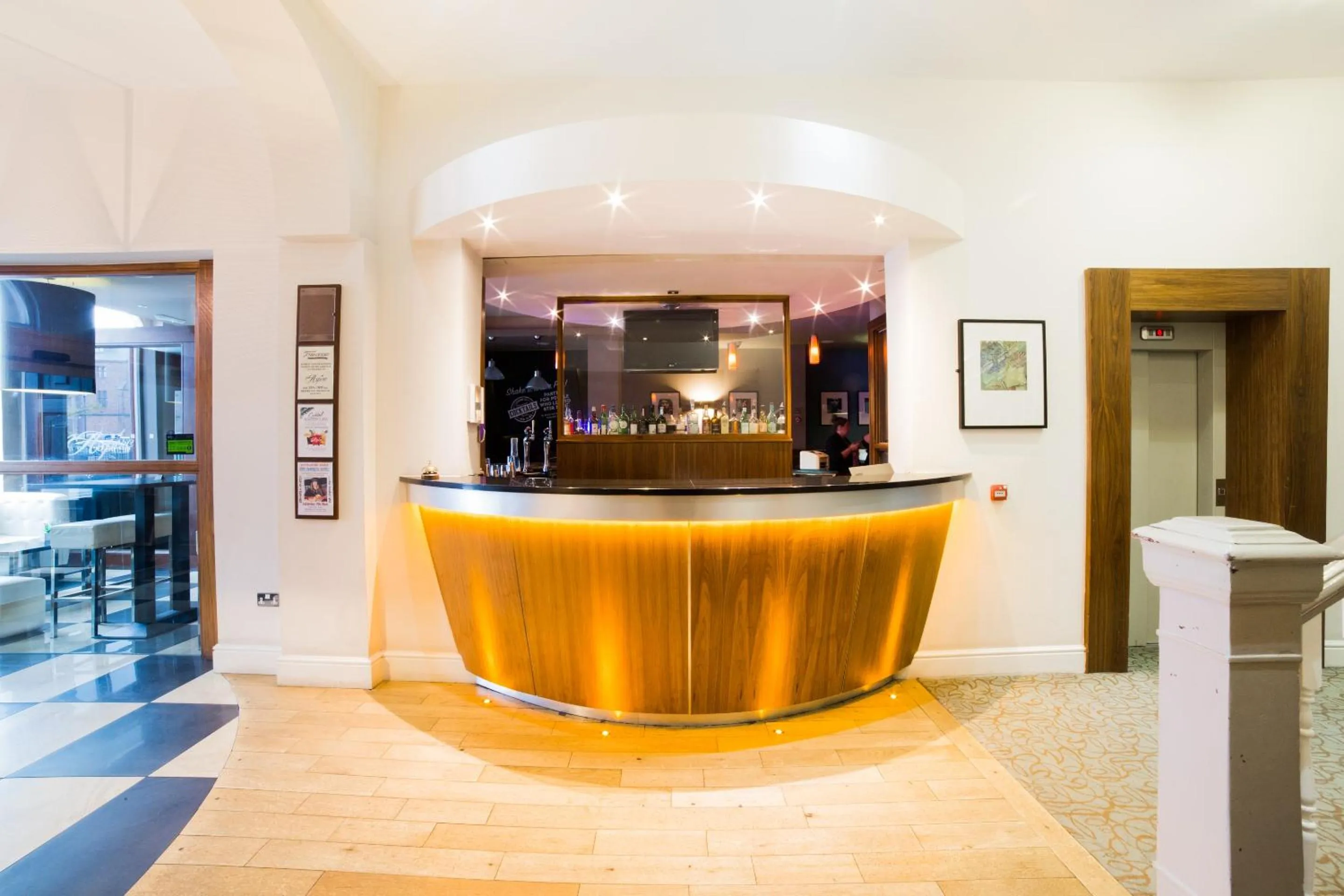 Lobby or reception in OYO Imperial Hotel