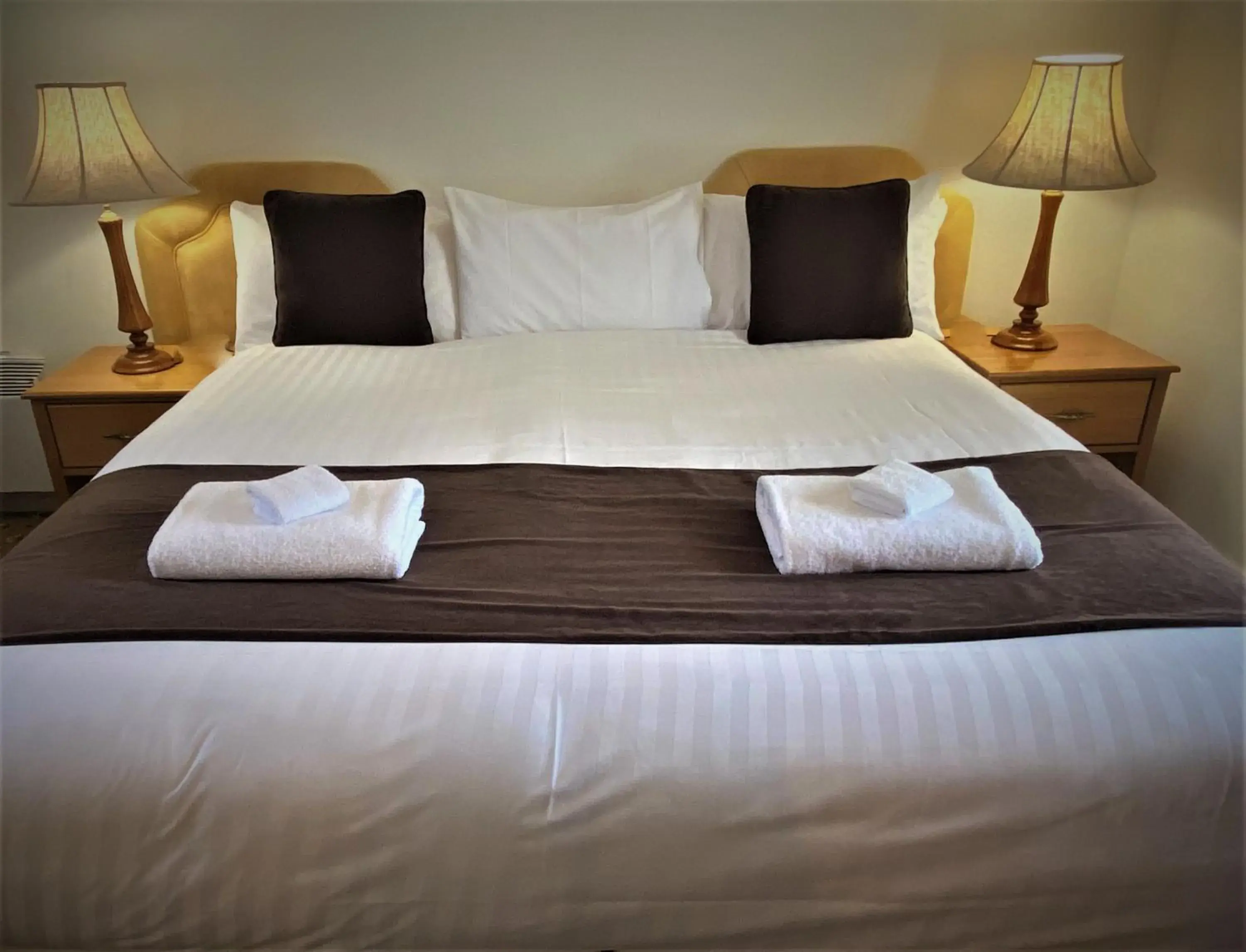 King Room with Garden View in Riverview at Ross King Room with Garden View in Riverview at Ross