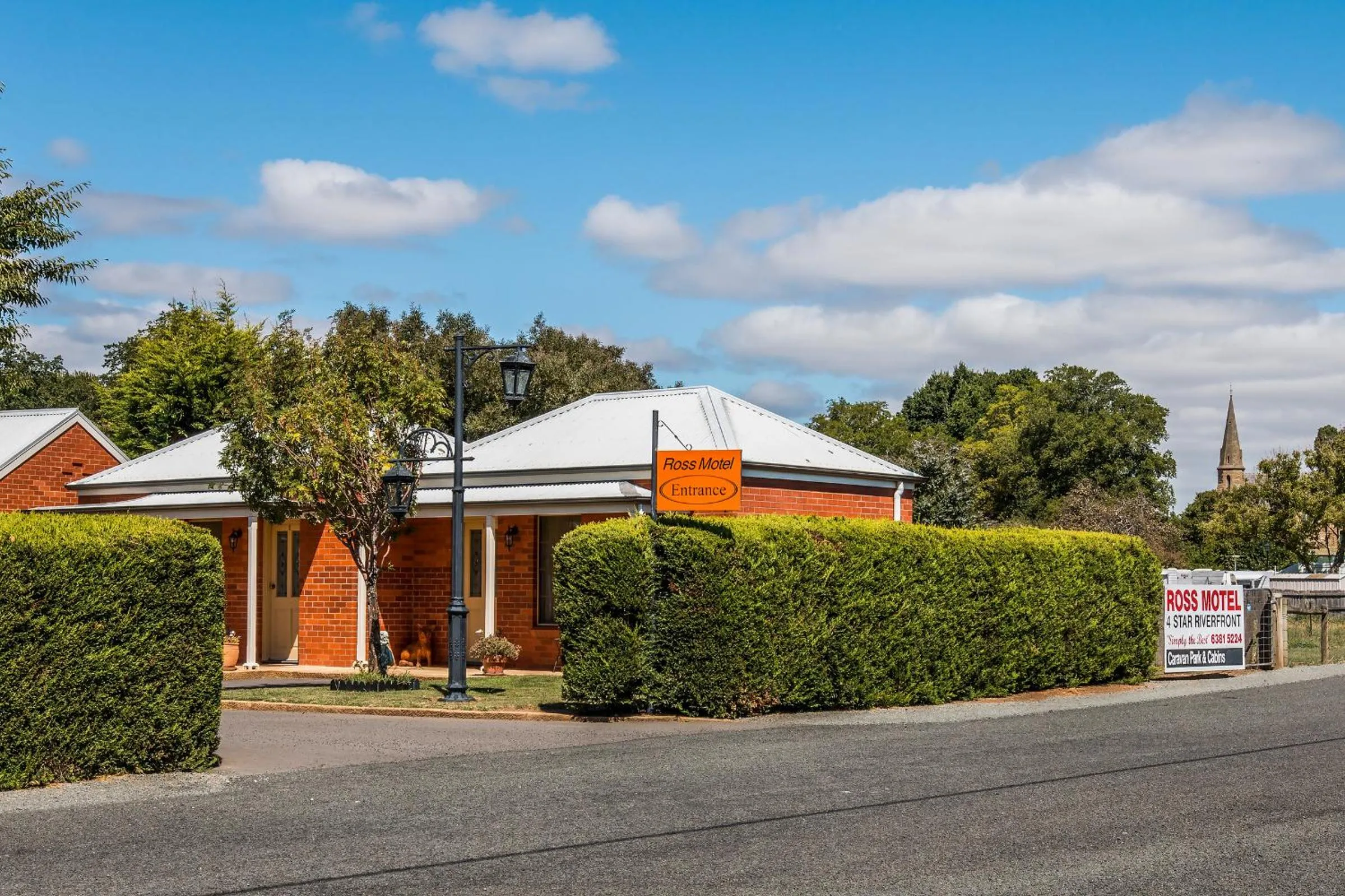 Property building in Riverview at Ross