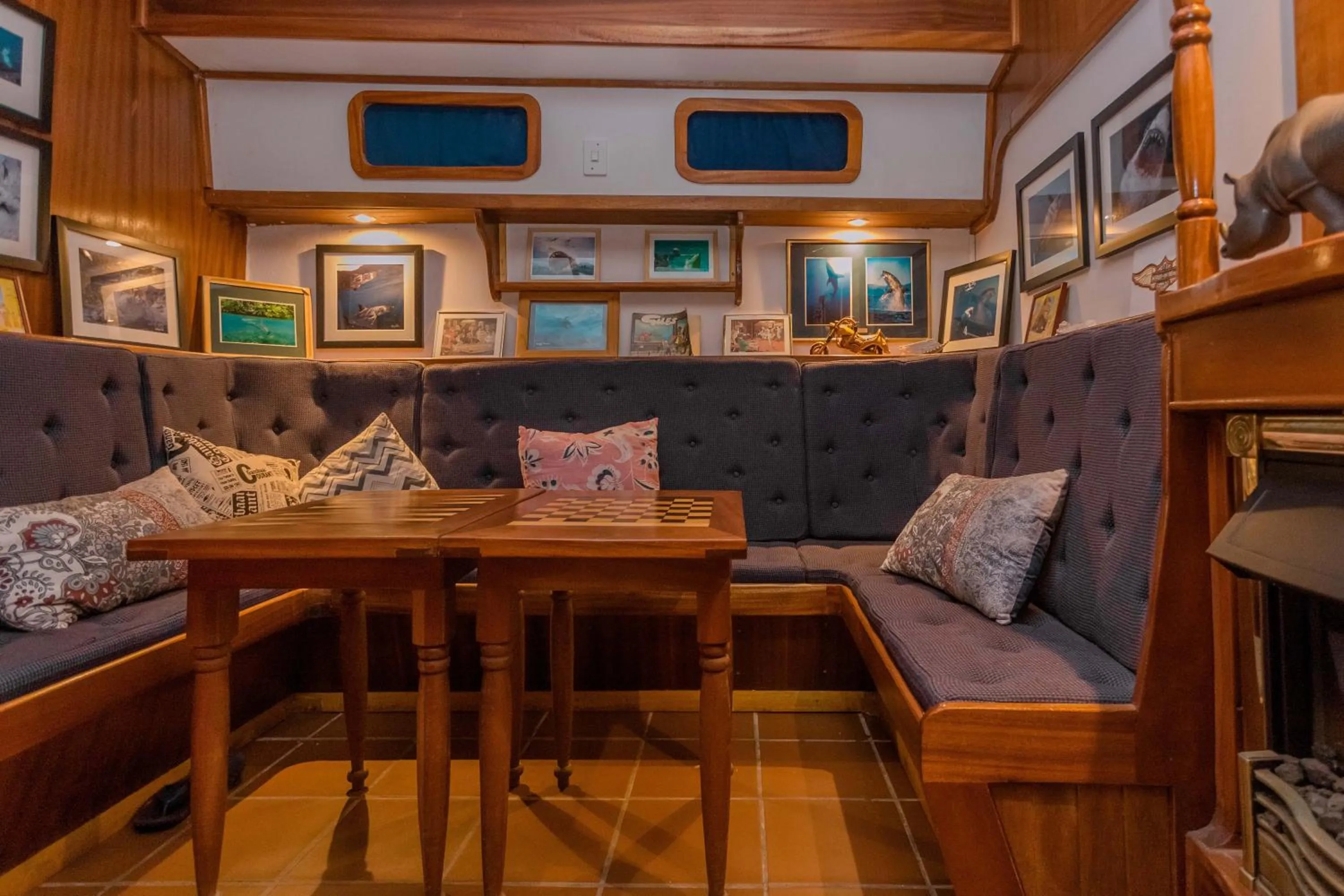 Lounge or bar in Saxon Lodge