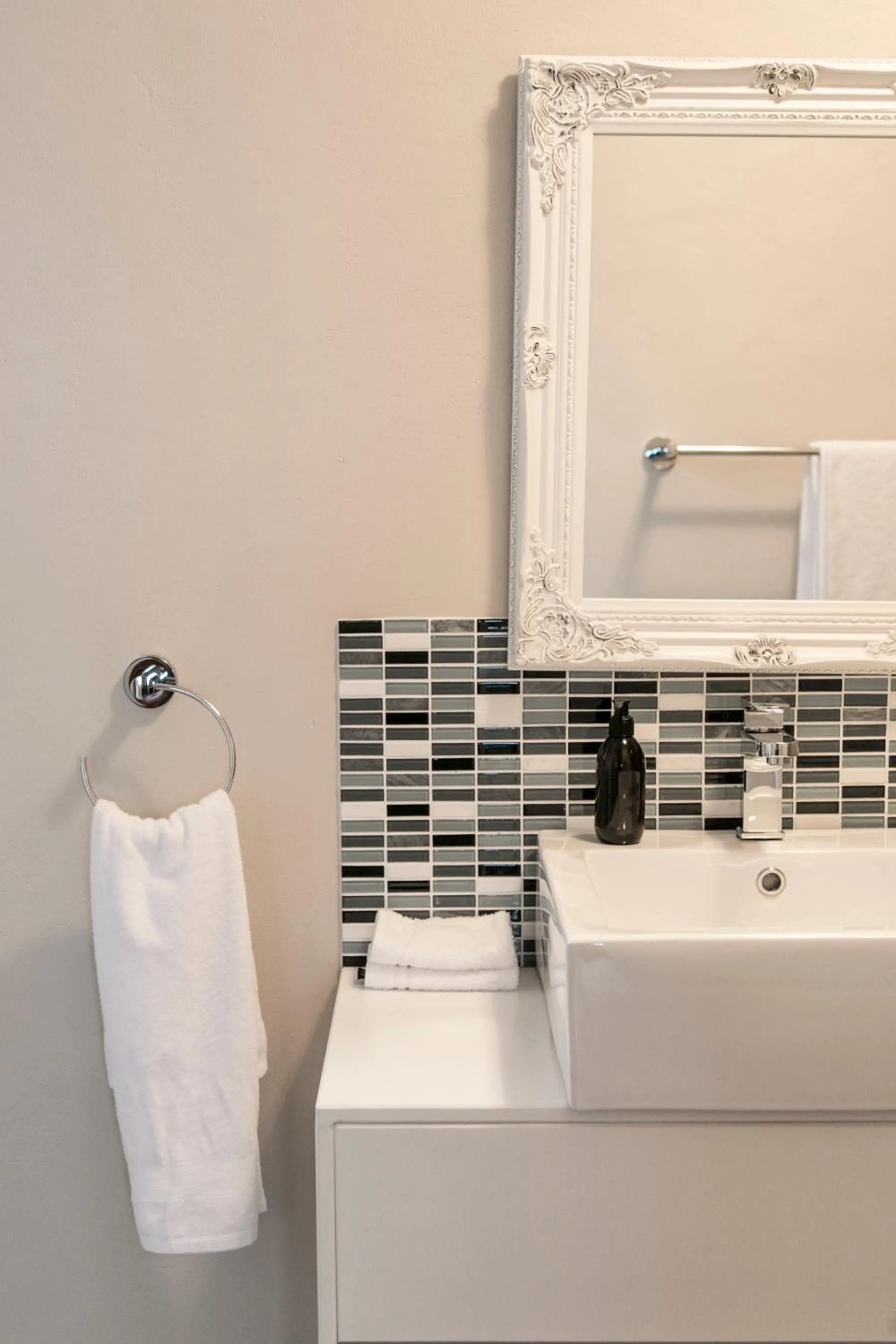 Bathroom in Saxon Lodge