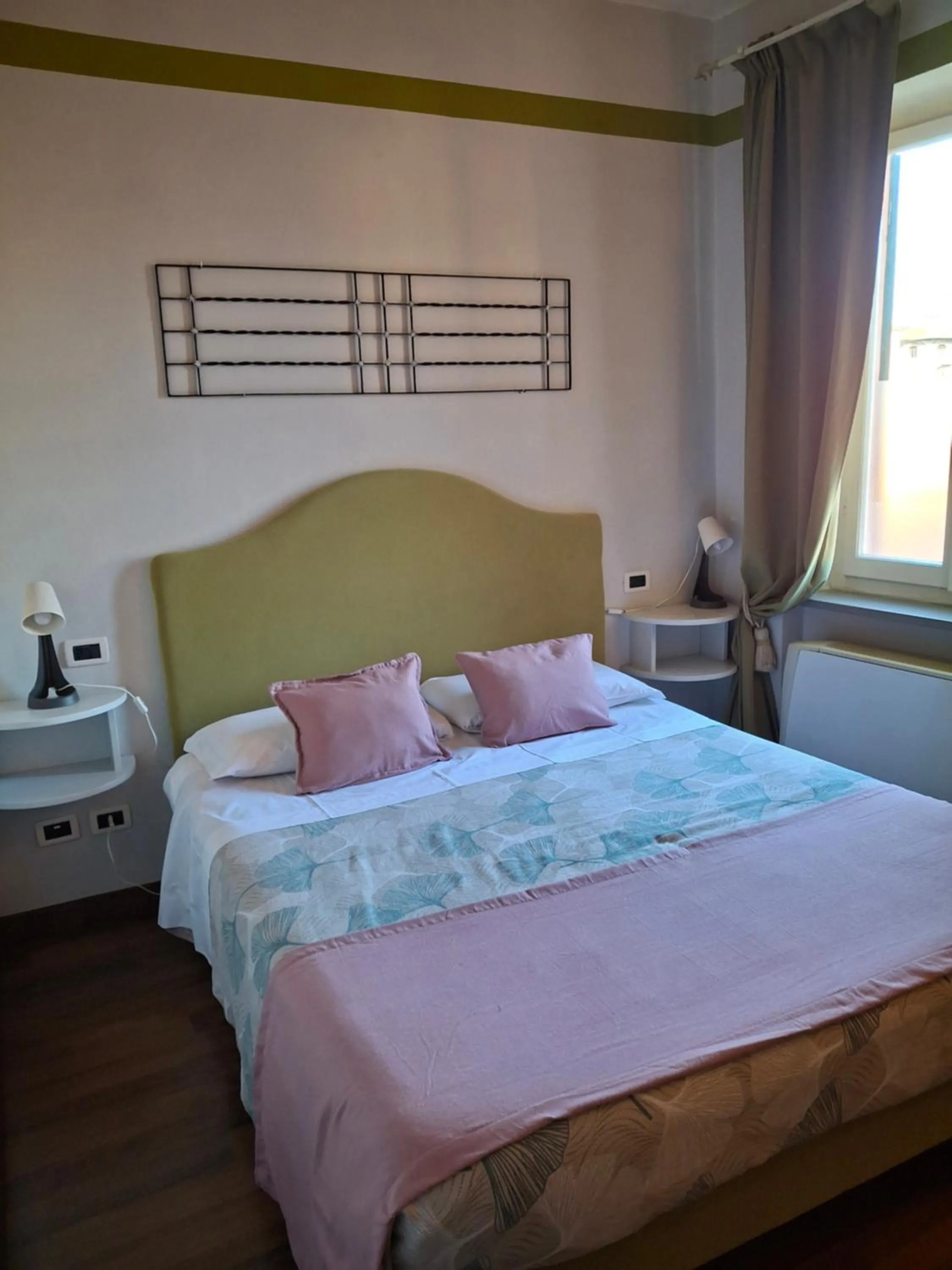 Bedroom, Bed in Albergo Moderno