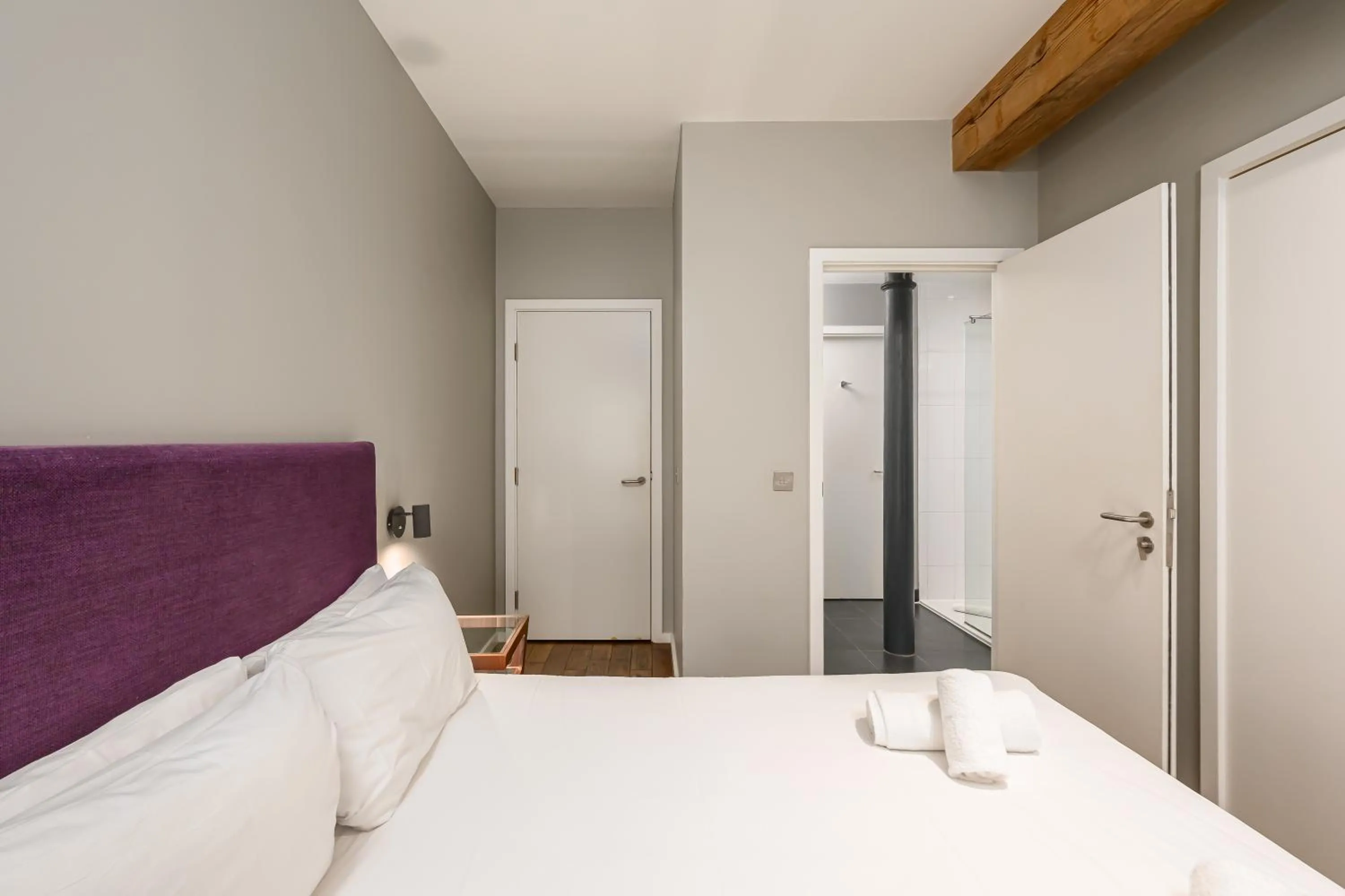 Bed in Destiny Scotland -The Malt House Apartments