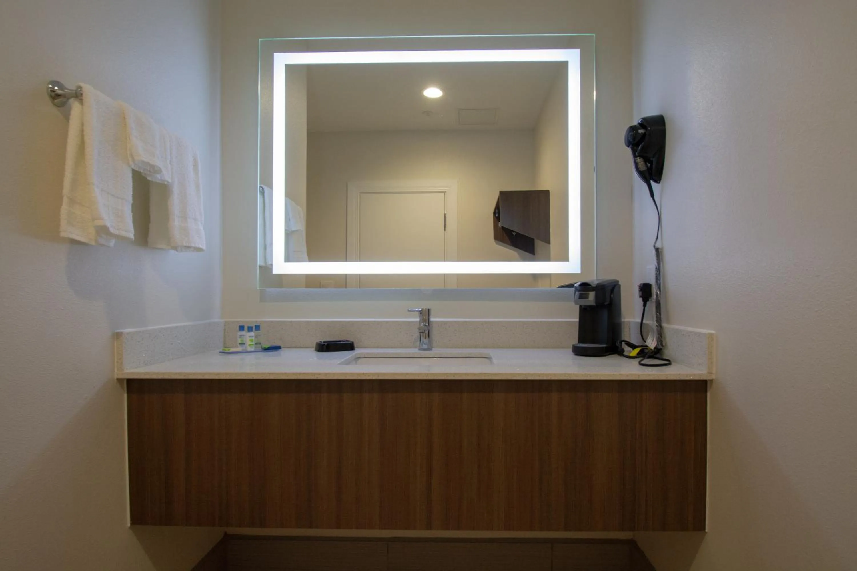 Bathroom in Palace Inn El Paso