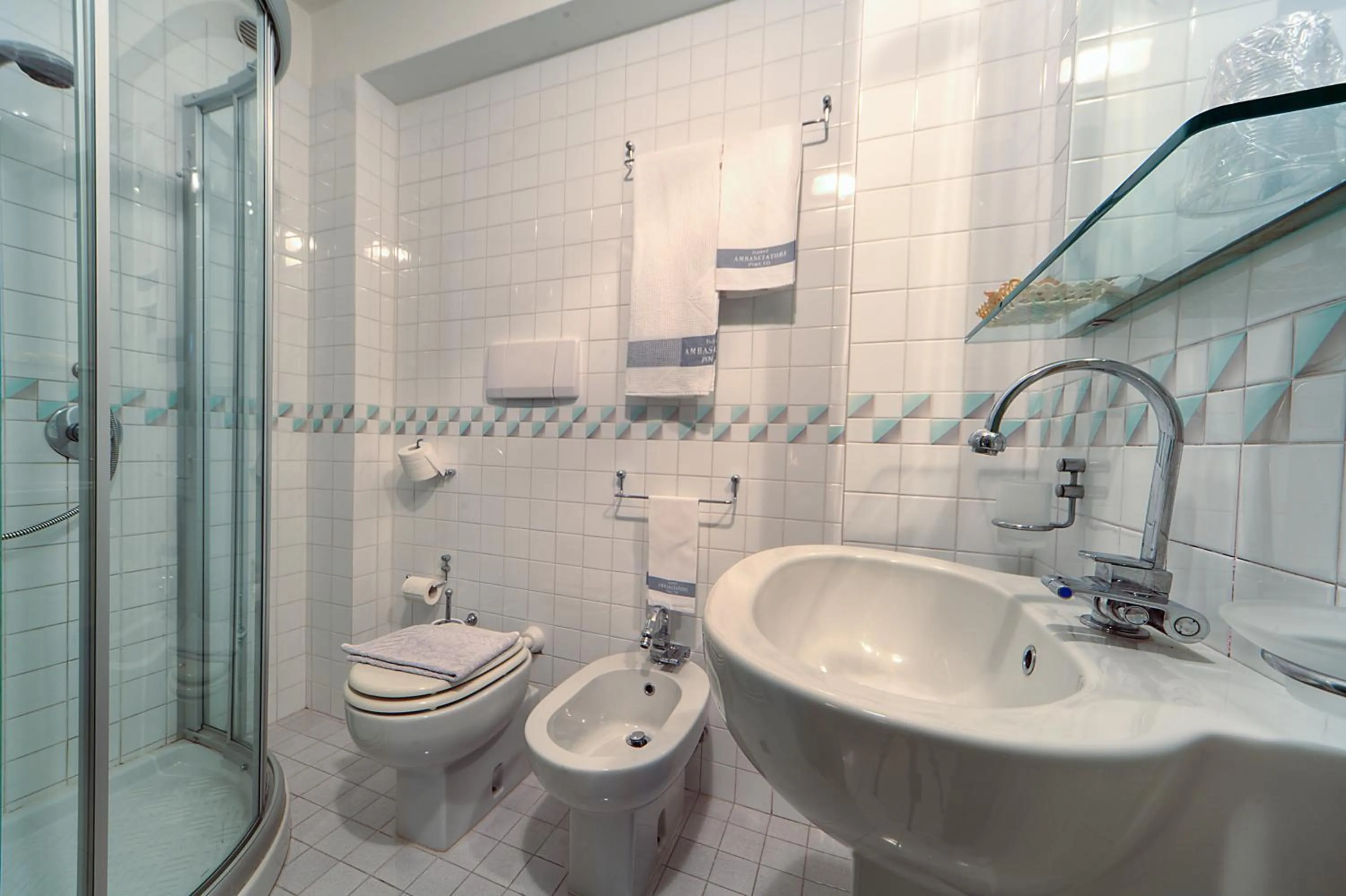 Bathroom in Hotel Ambasciatori