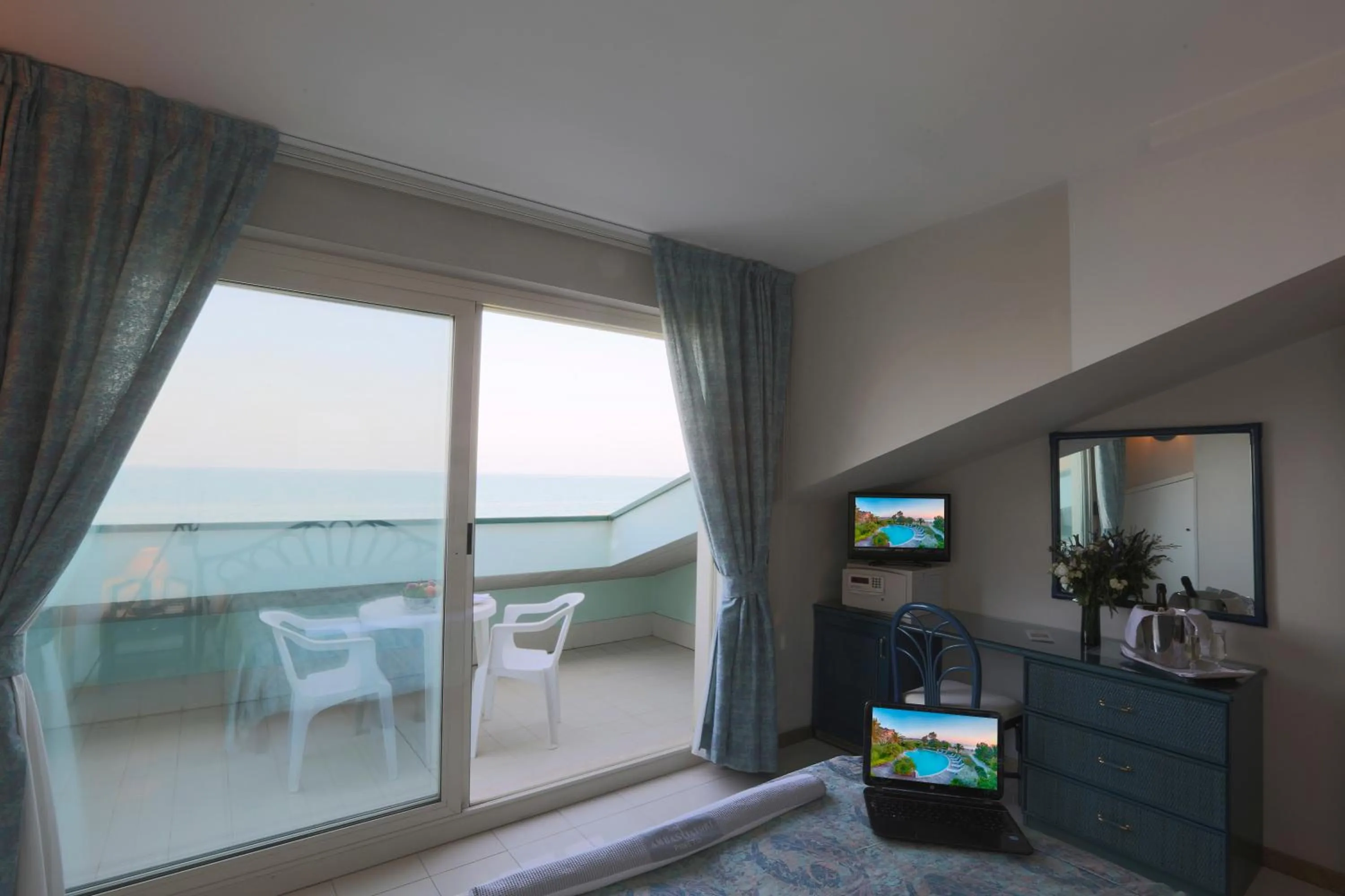 Bedroom in Hotel Ambasciatori