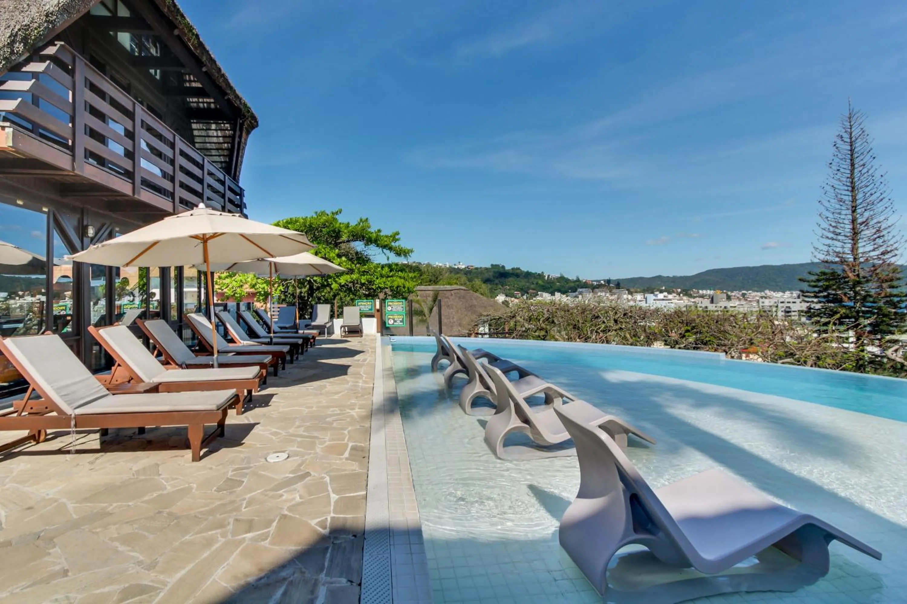 Pool view in Pousada do Arvoredo