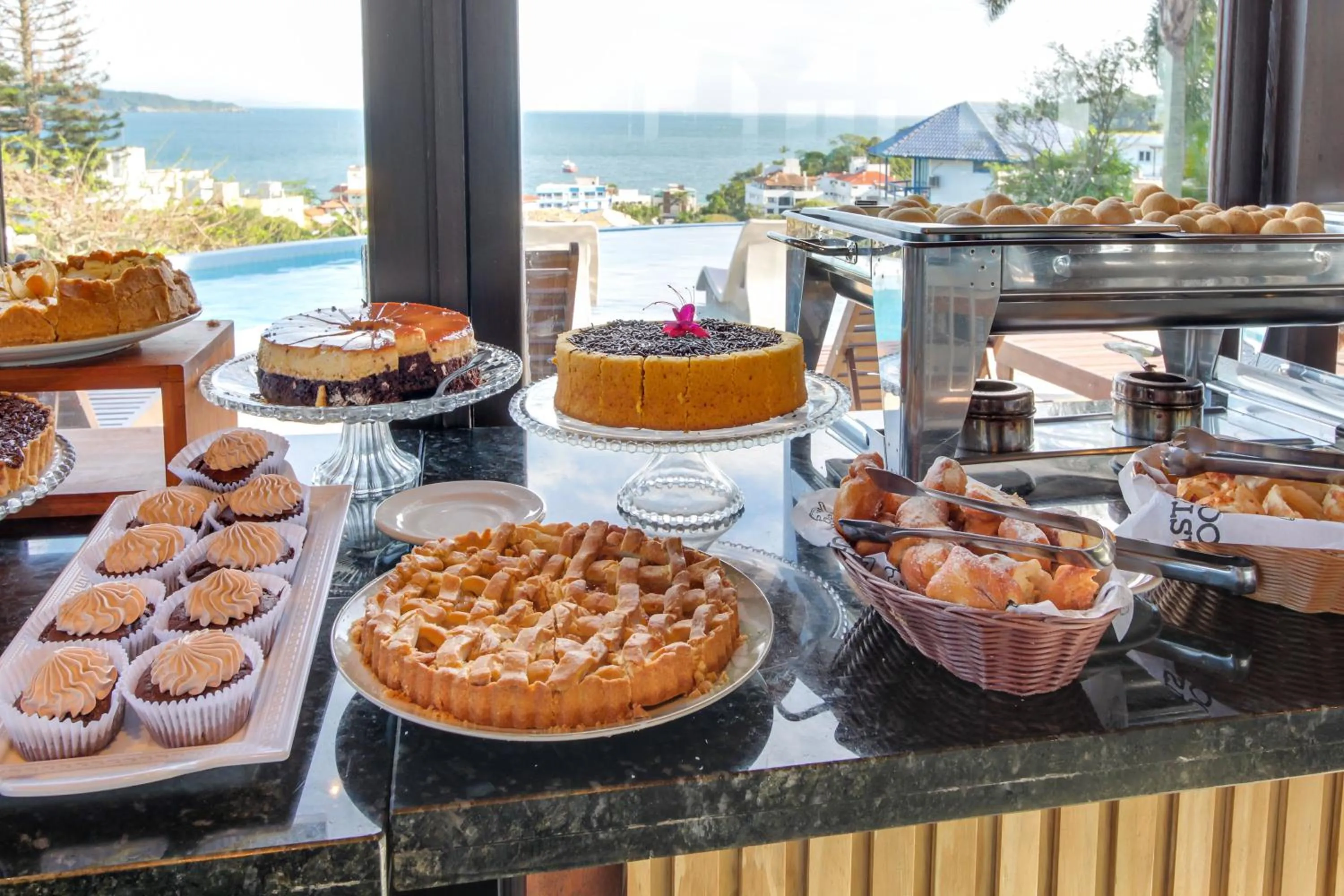 Buffet breakfast in Pousada do Arvoredo