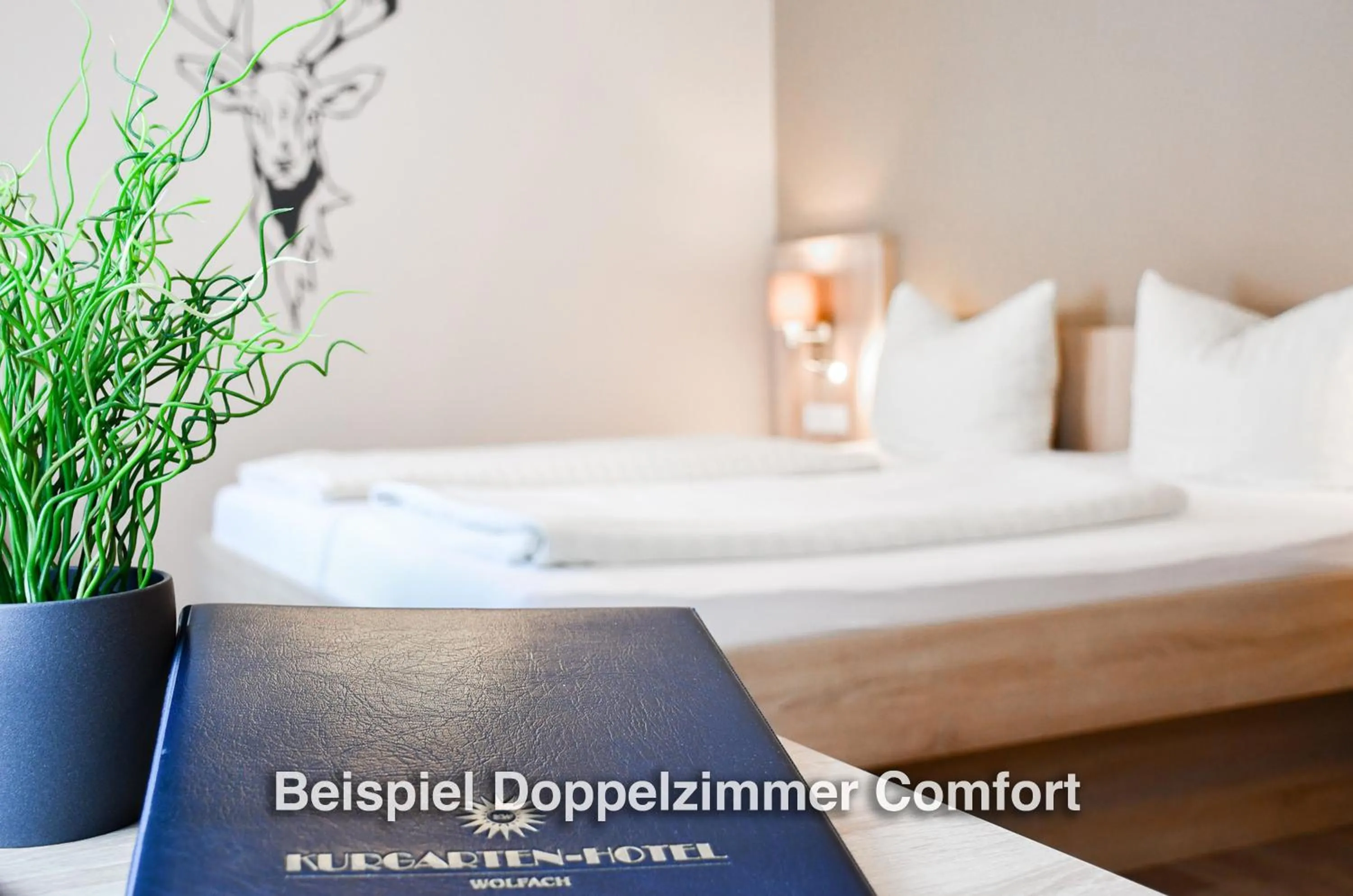 Photo of the whole room, Bed in Kurgarten-Hotel