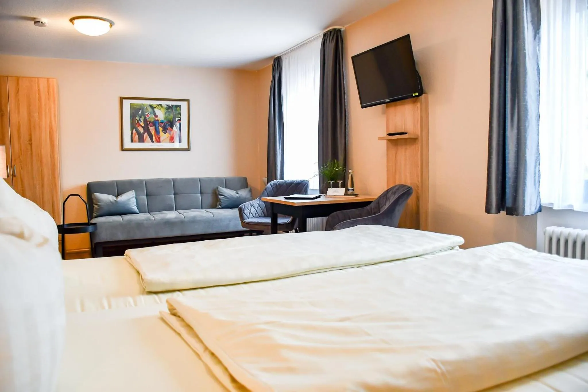 Photo of the whole room, Bed in Kurgarten-Hotel